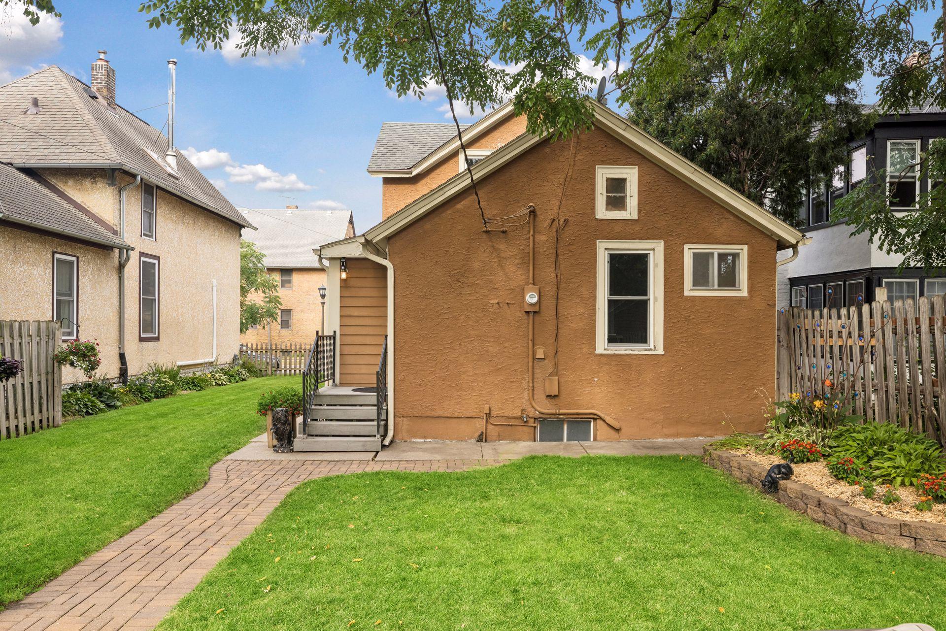 420 Daly Street Property Photo 43