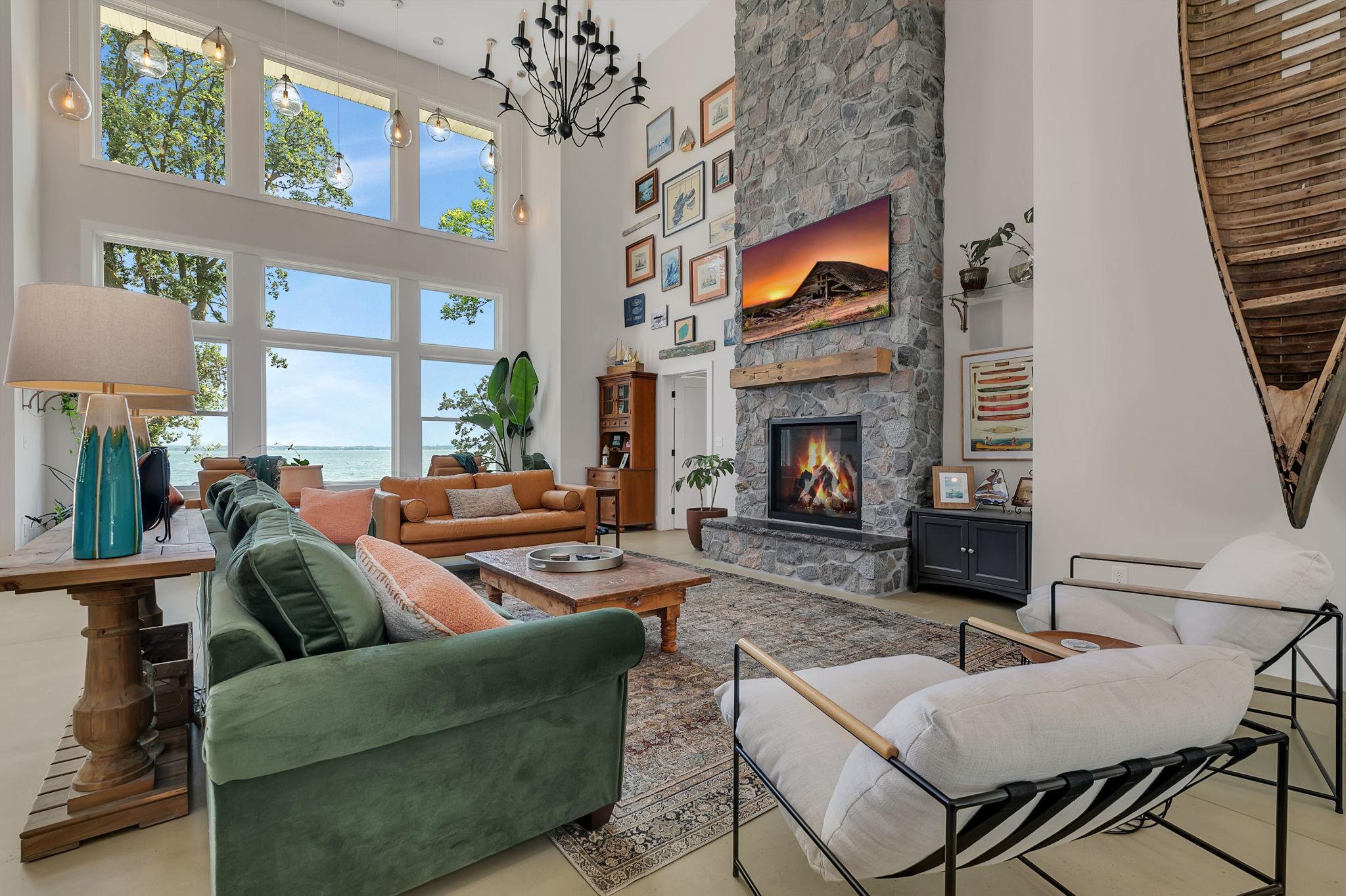 8995 N Shore Drive Property Photo 15