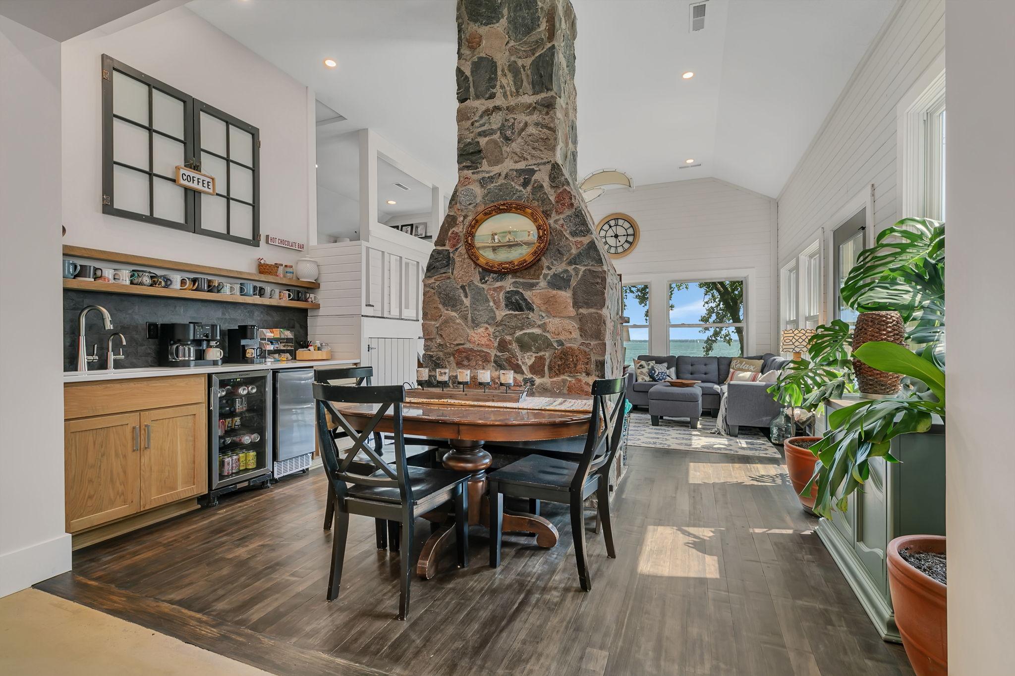 8995 N Shore Drive Property Photo 30