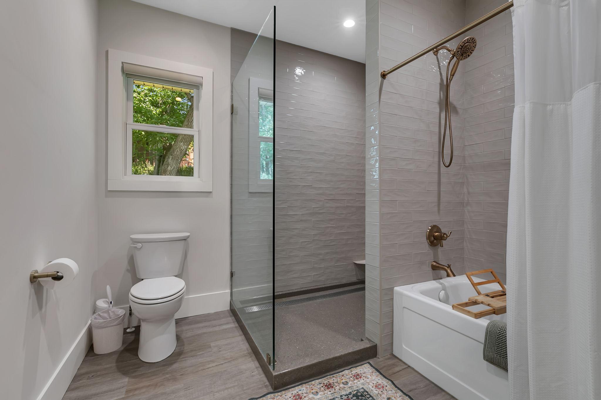 8995 N Shore Drive Property Photo 68