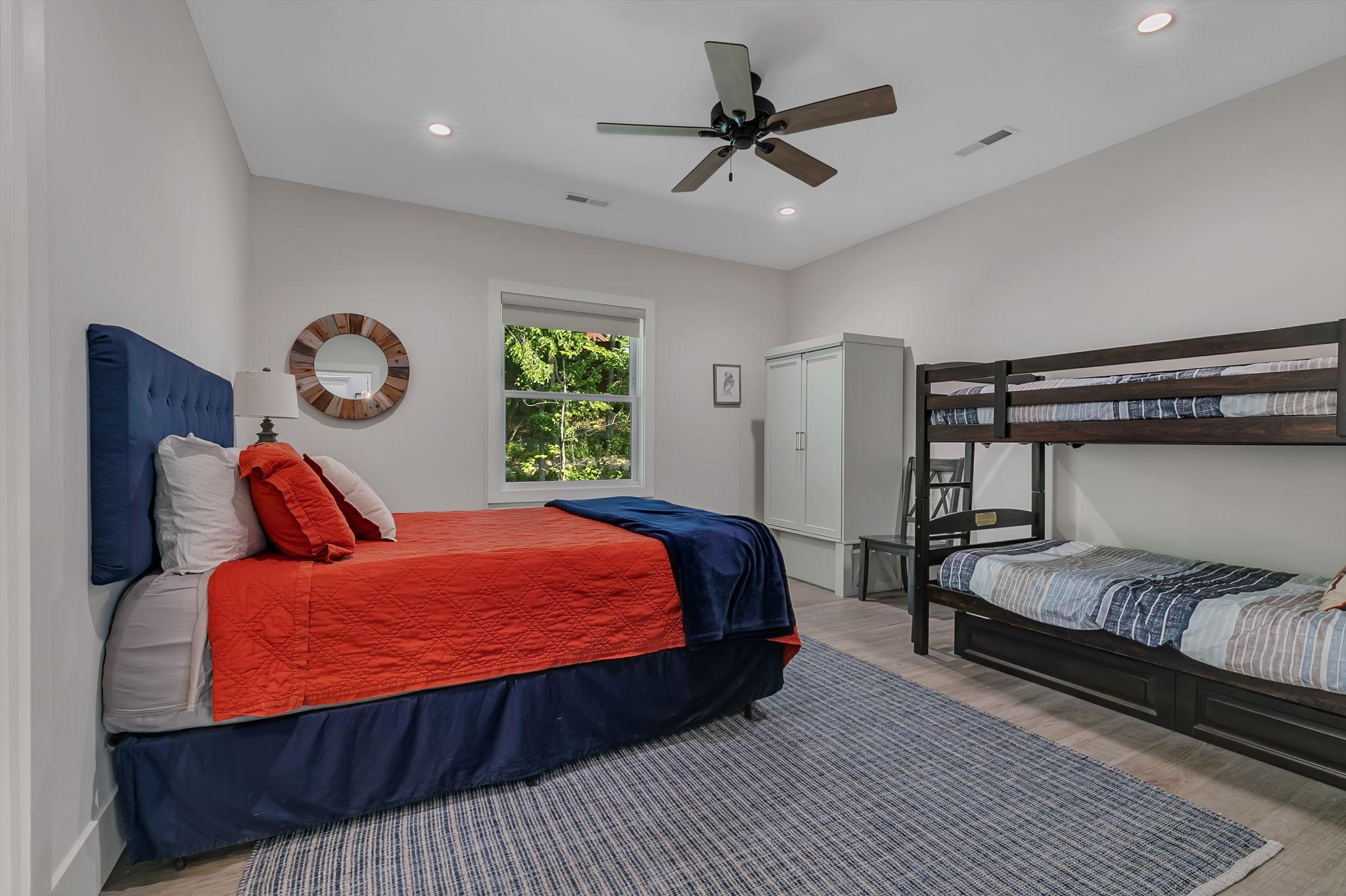 8995 N Shore Drive Property Photo 71