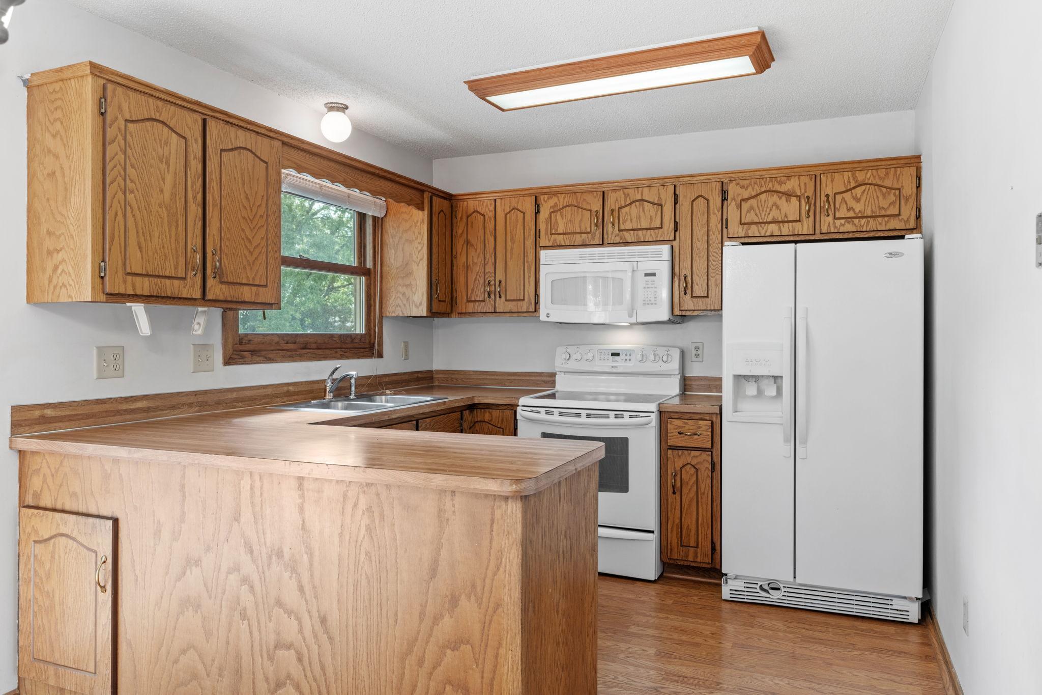 3501 84th Circle N Property Photo 5