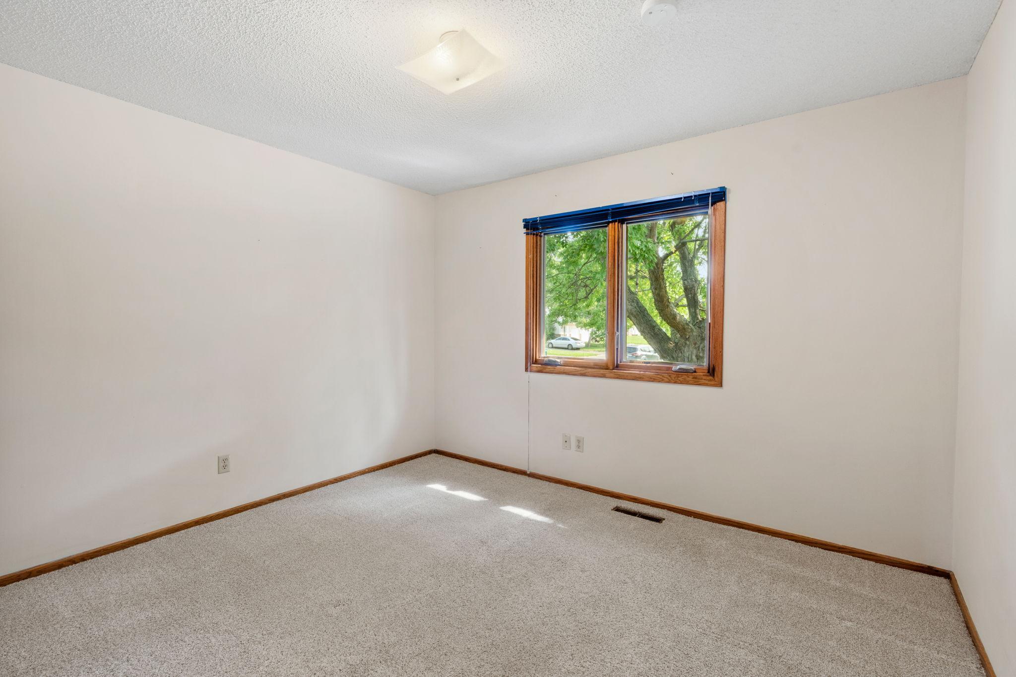 3501 84th Circle N Property Photo 7