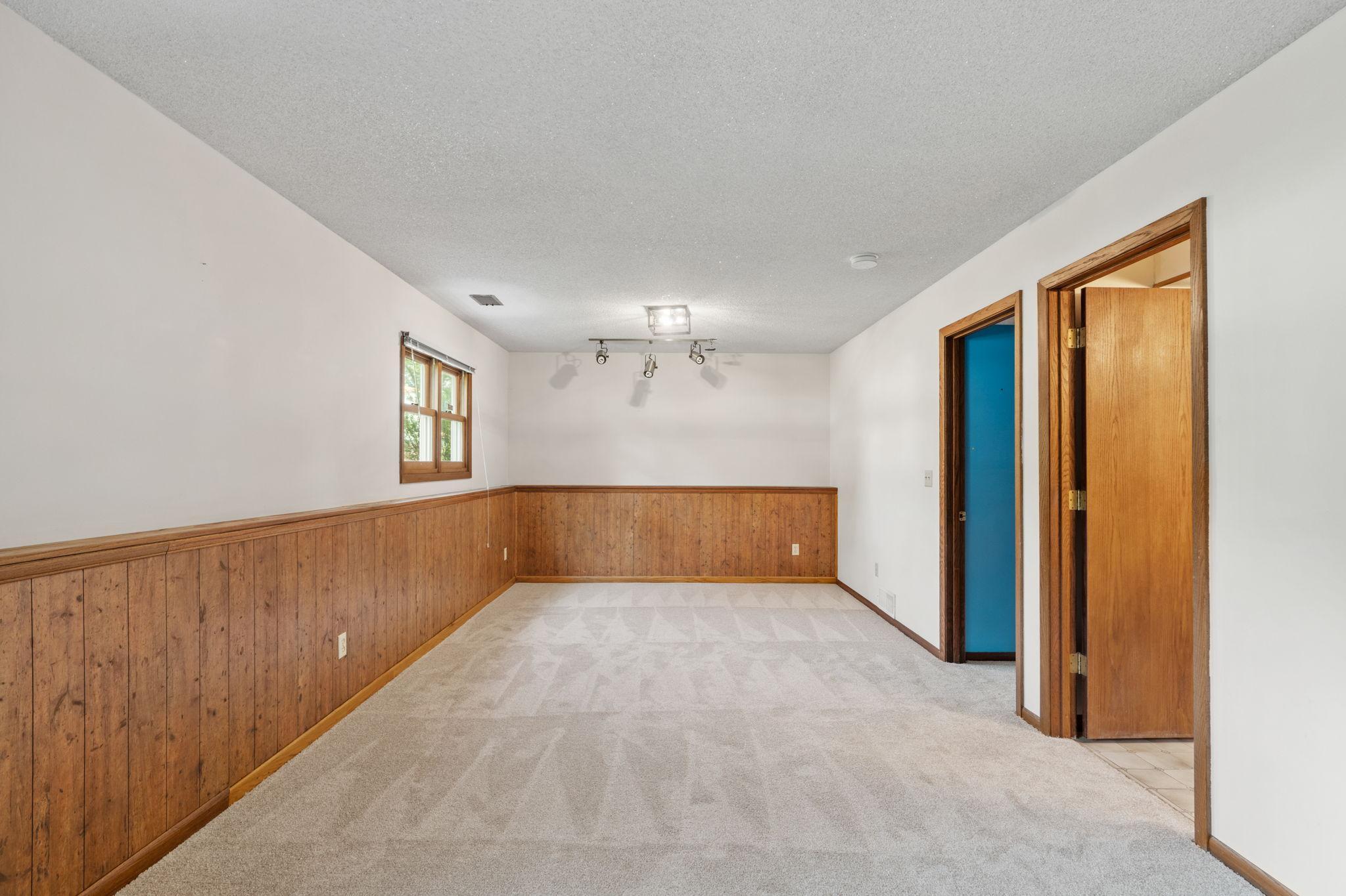 3501 84th Circle N Property Photo 12