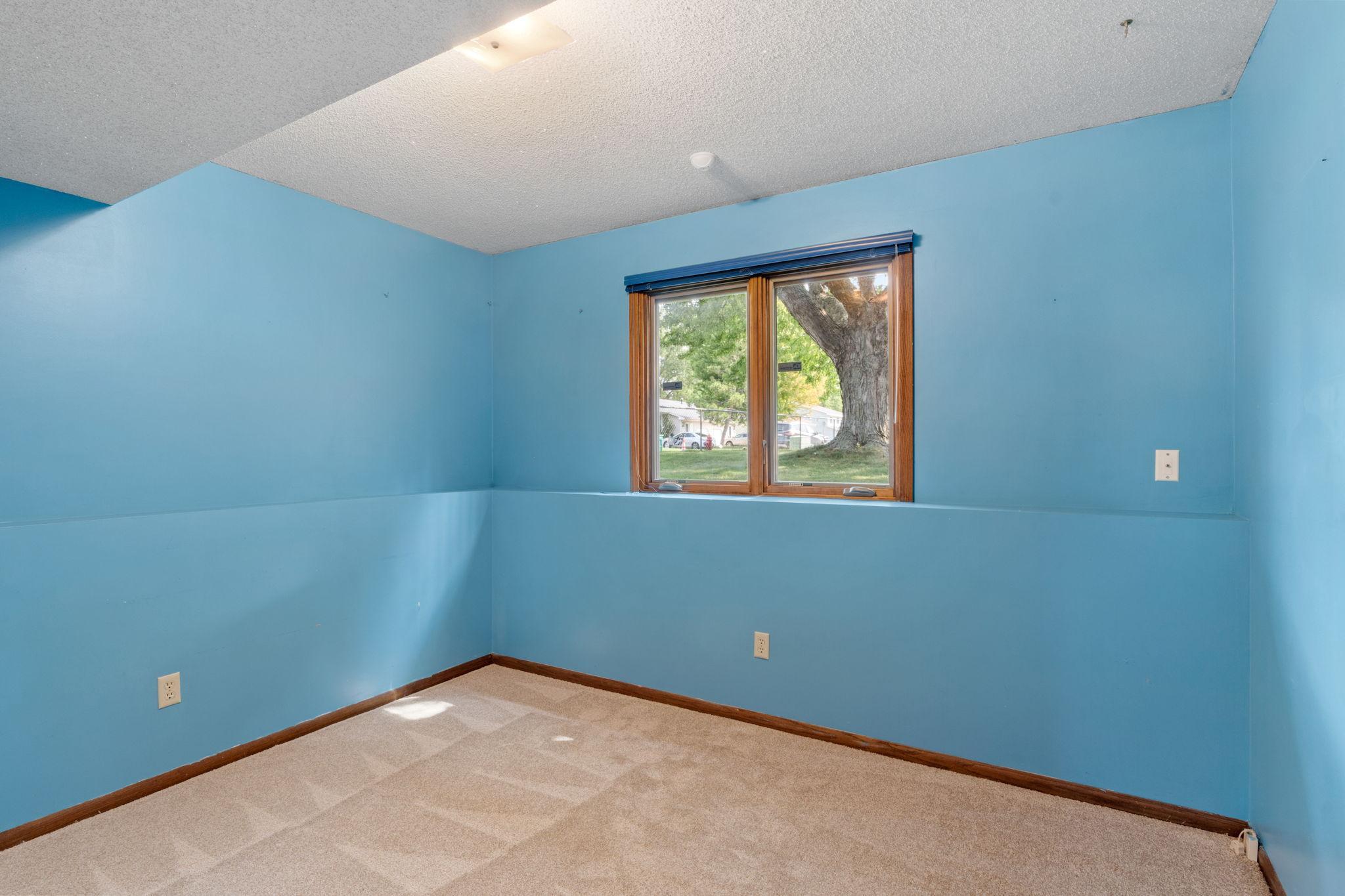 3501 84th Circle N Property Photo 14