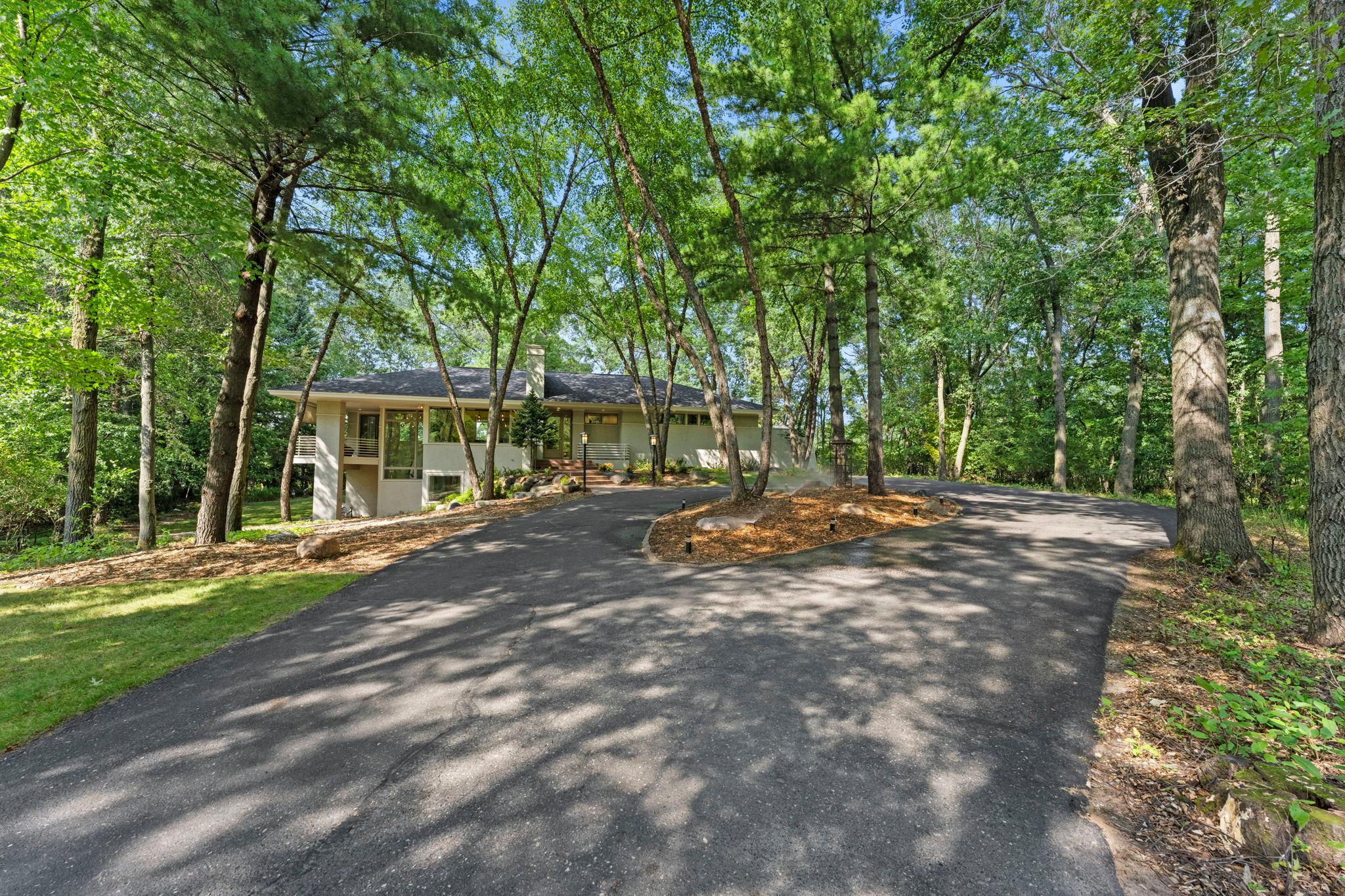 11945 Isleton Avenue N Property Photo 1