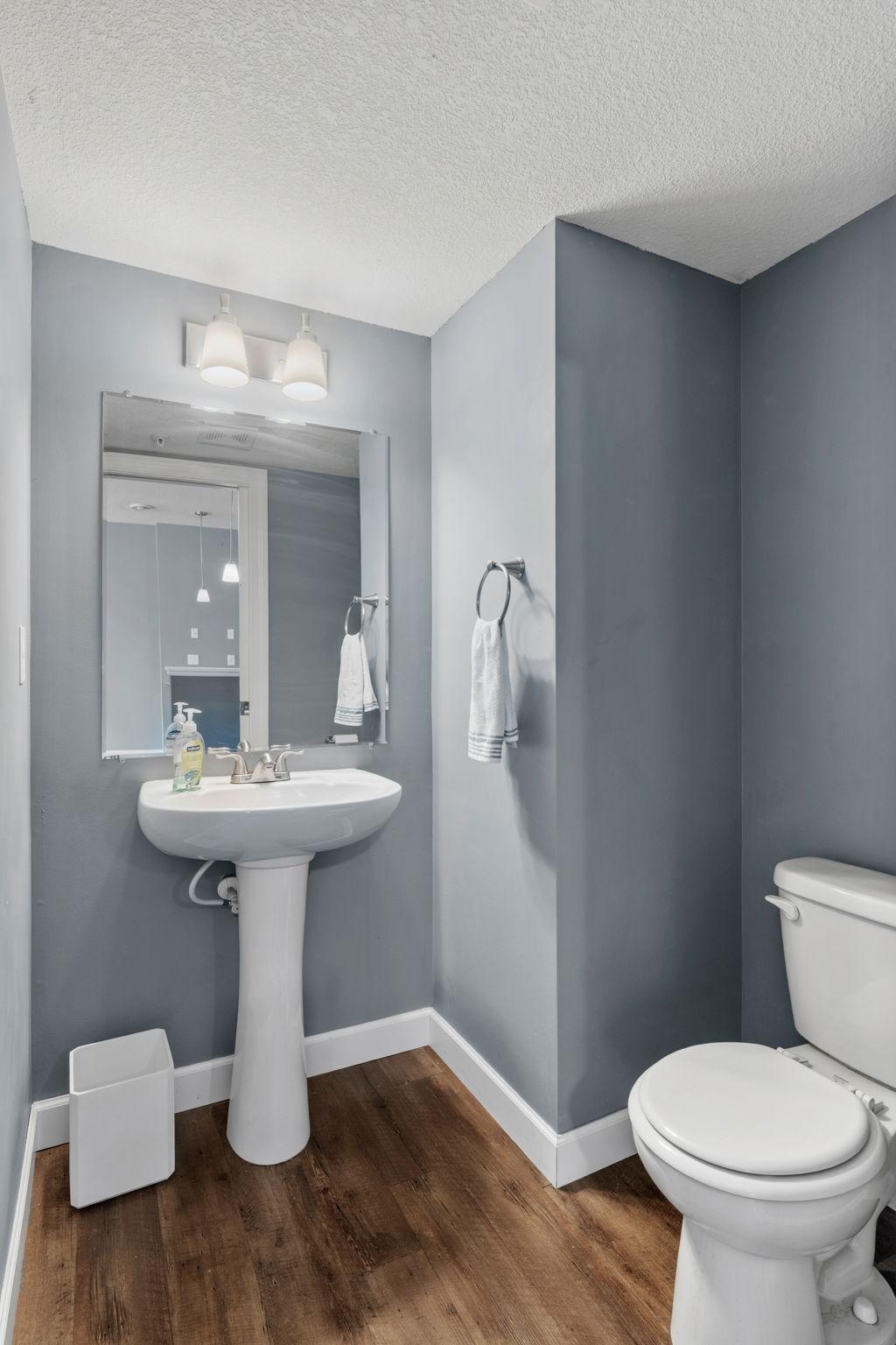 7893 Gotland Lane Property Photo 10