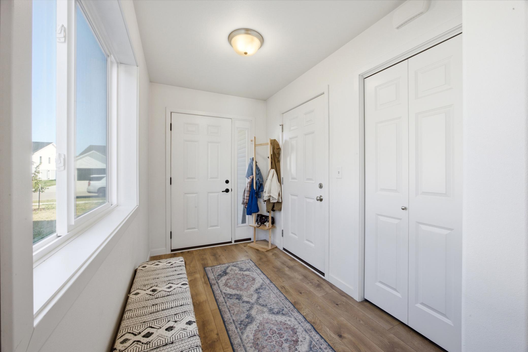 6684 Toronto Drive S Property Photo 4