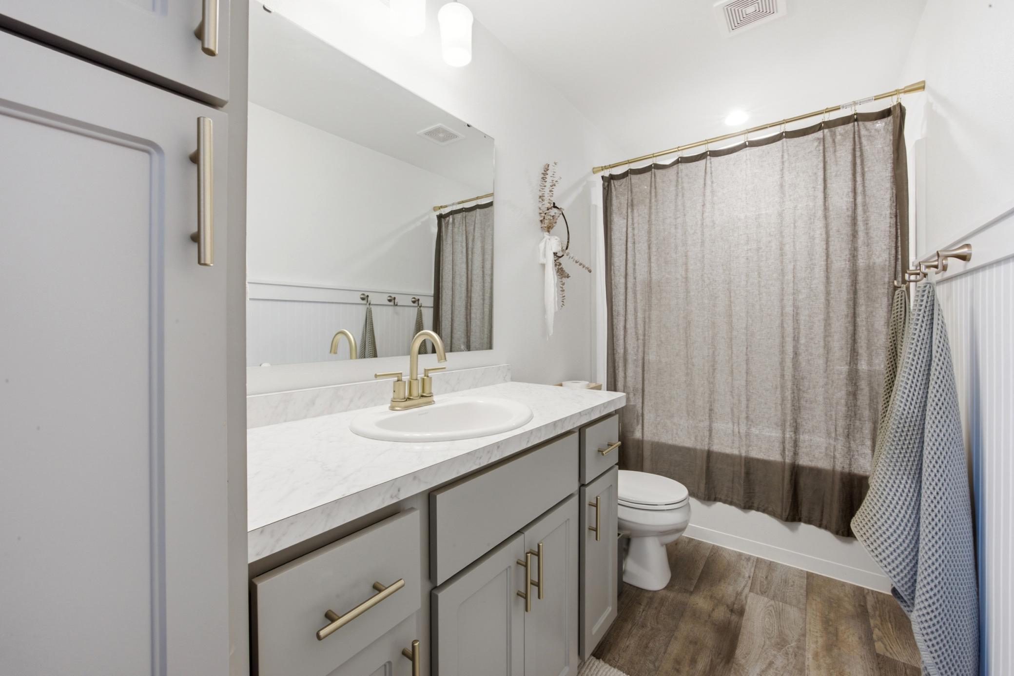 6684 Toronto Drive S Property Photo 14