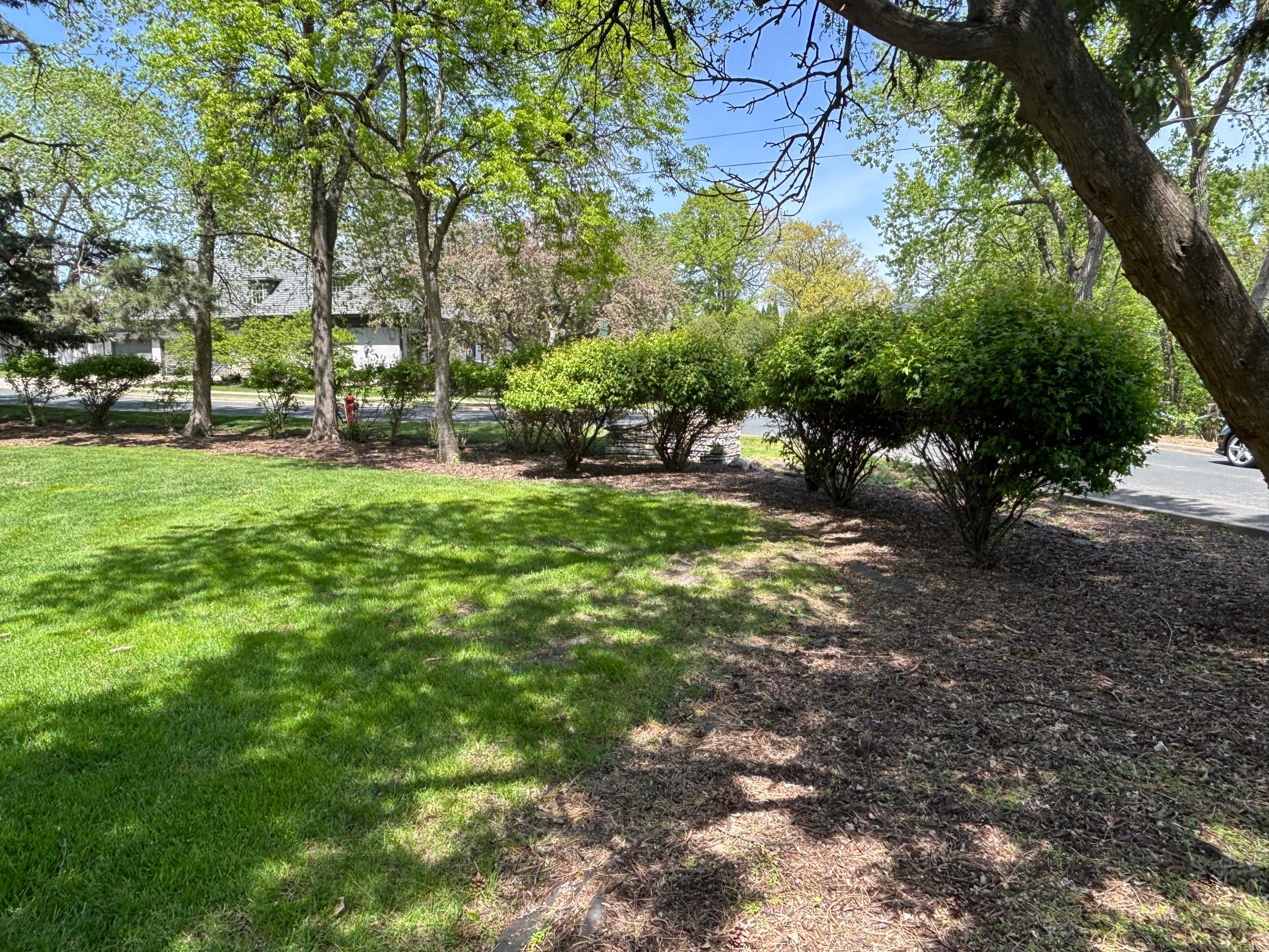 4900 Lakeview Drive Property Photo 9