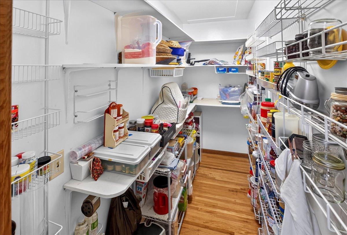 10707 Chowen Circle Property Photo 8