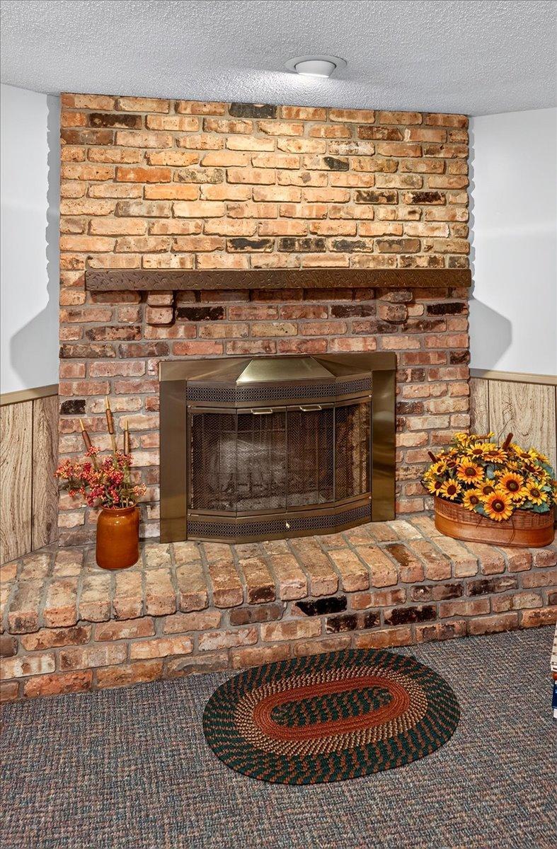 10707 Chowen Circle Property Photo 16