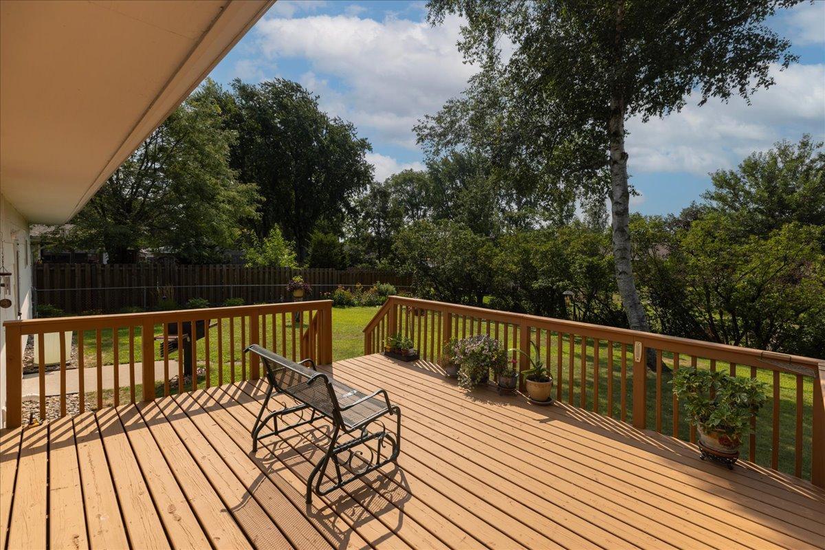 10707 Chowen Circle Property Photo 27