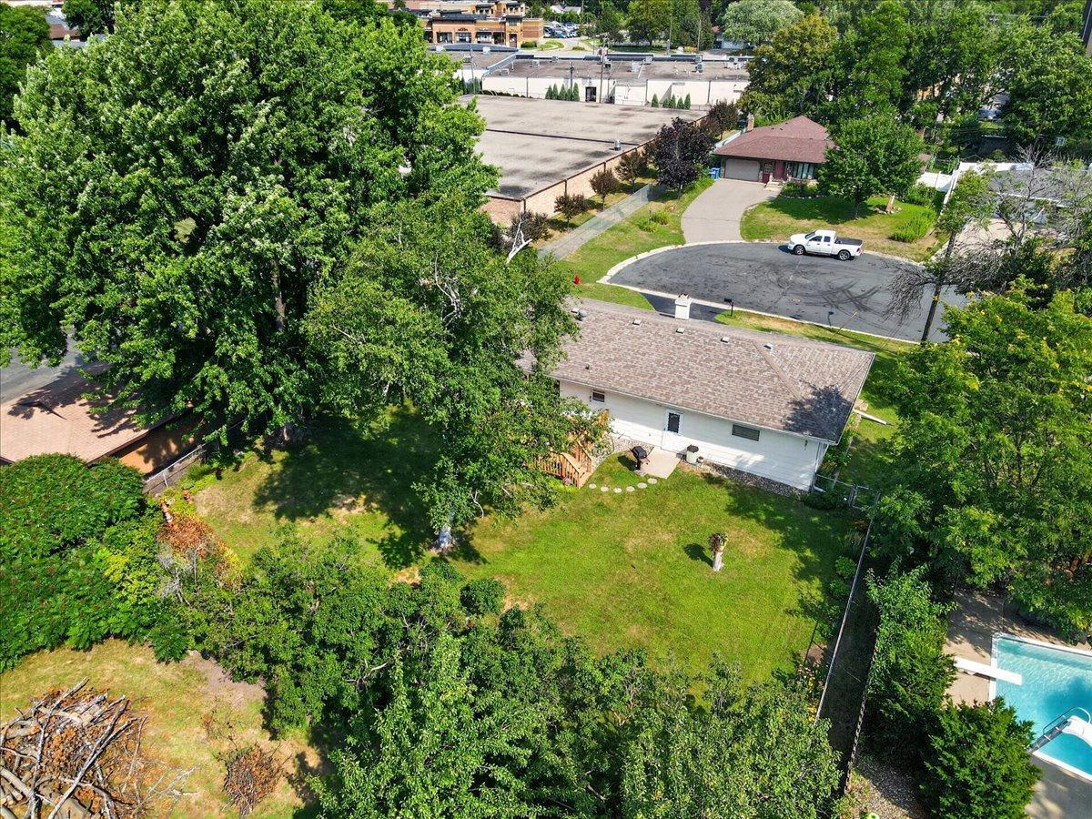 10707 Chowen Circle Property Photo 34