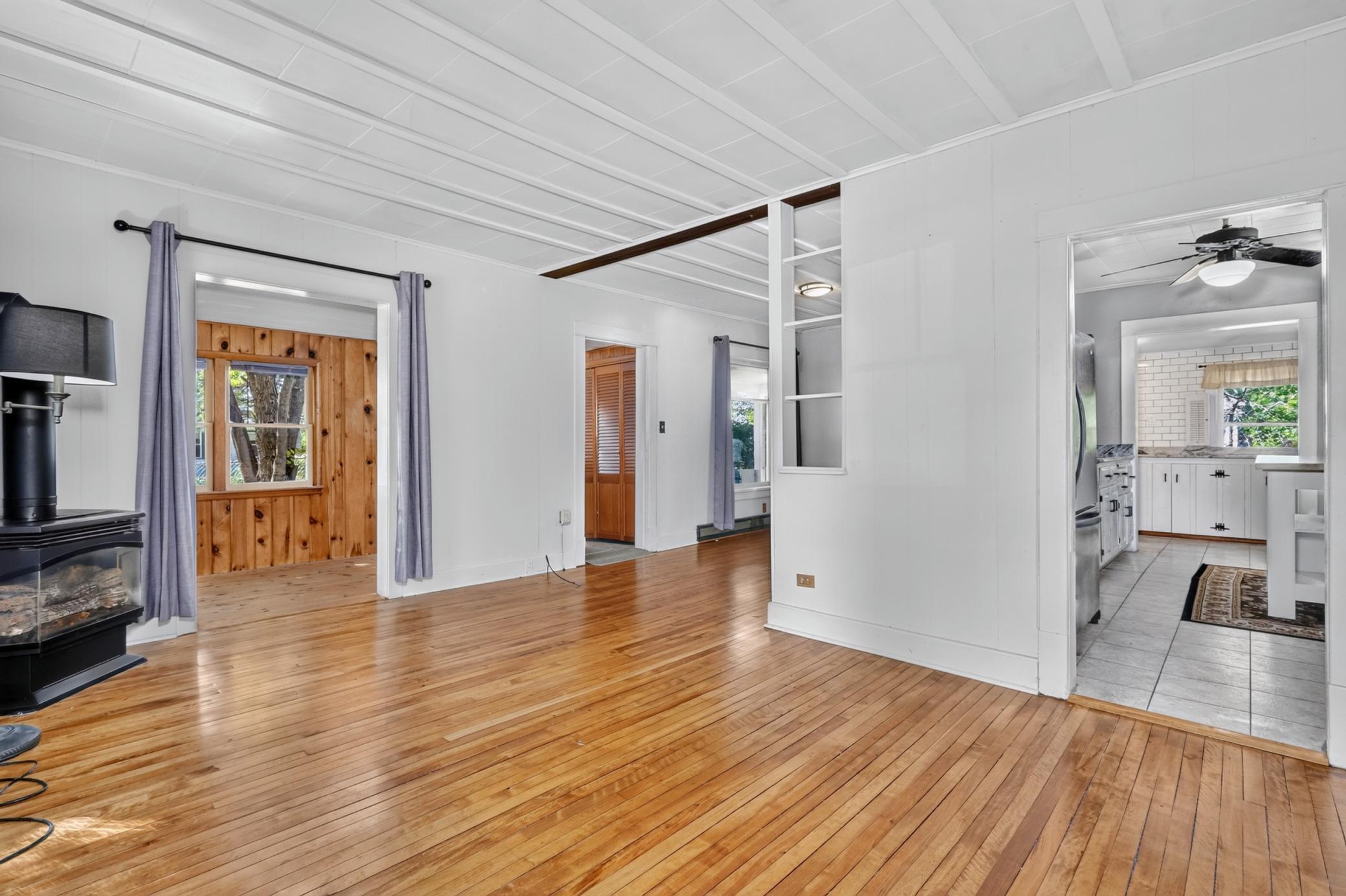 401 Wright Street Property Photo 14