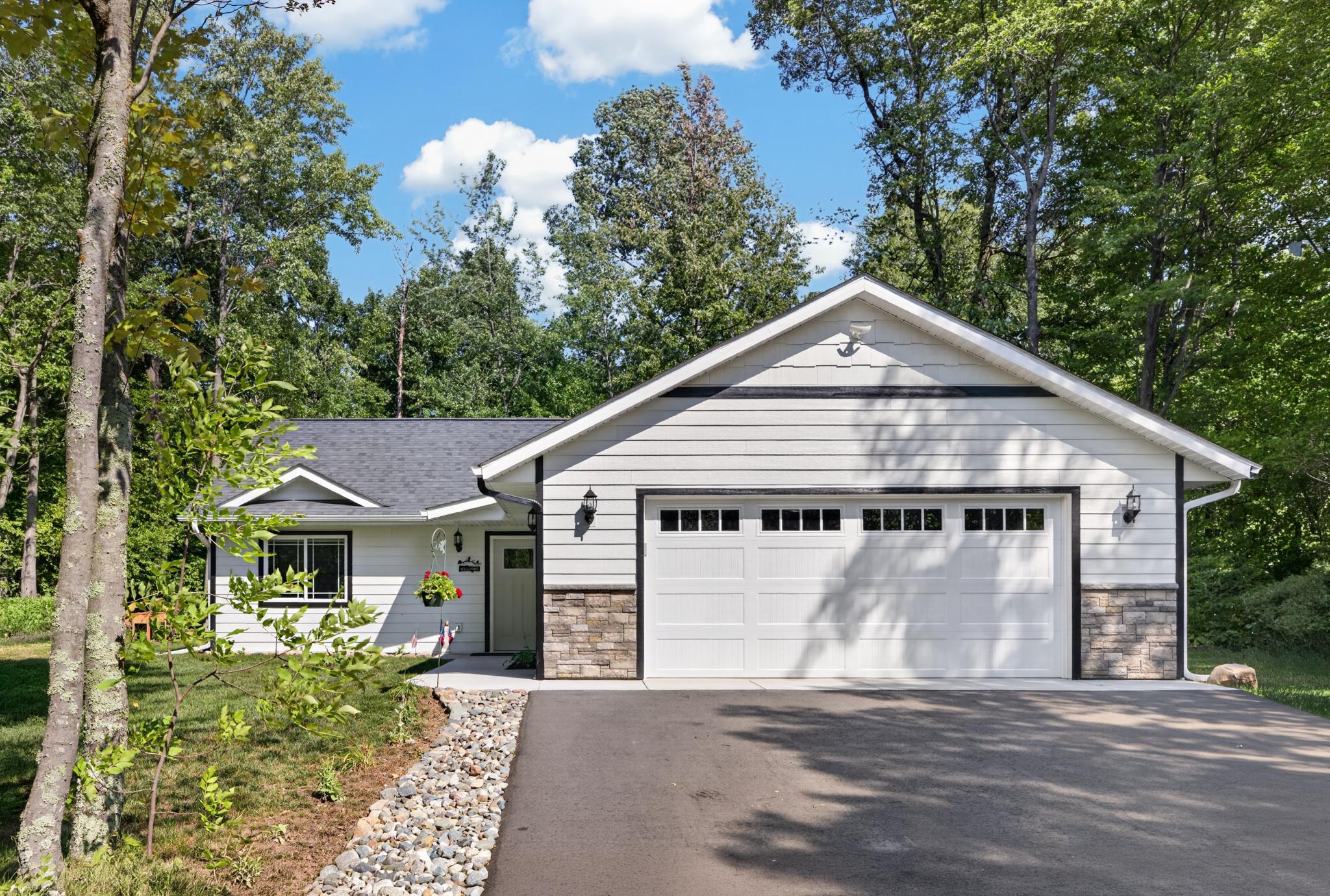 7779 Scenic Overlook Property Photo 1