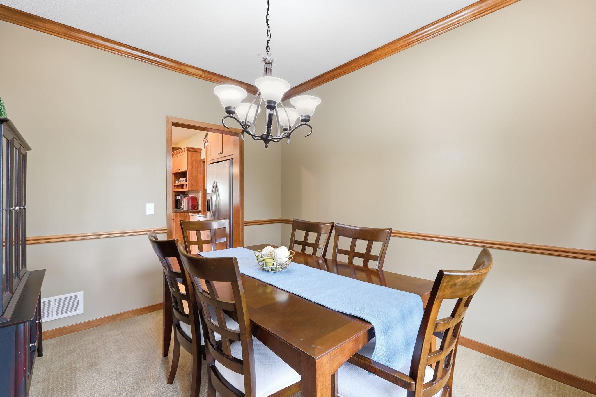 677 Savanna Trail Property Photo 7