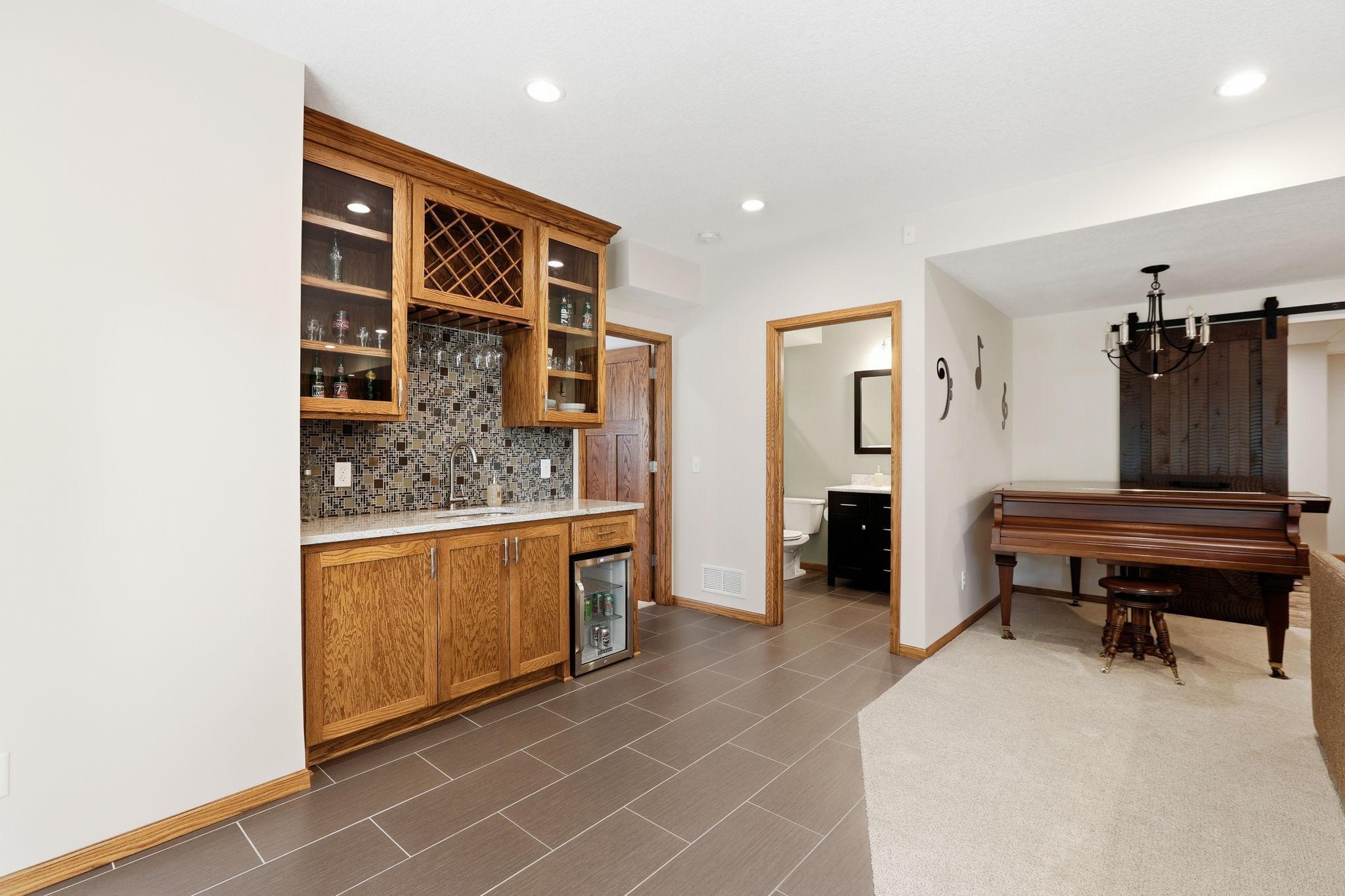 677 Savanna Trail Property Photo 40