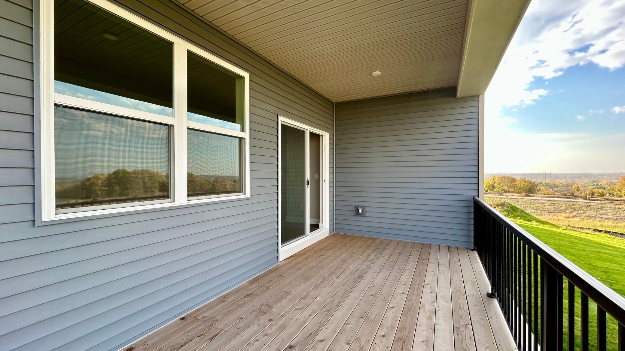 2147 Bluff Heights Drive Property Photo 11