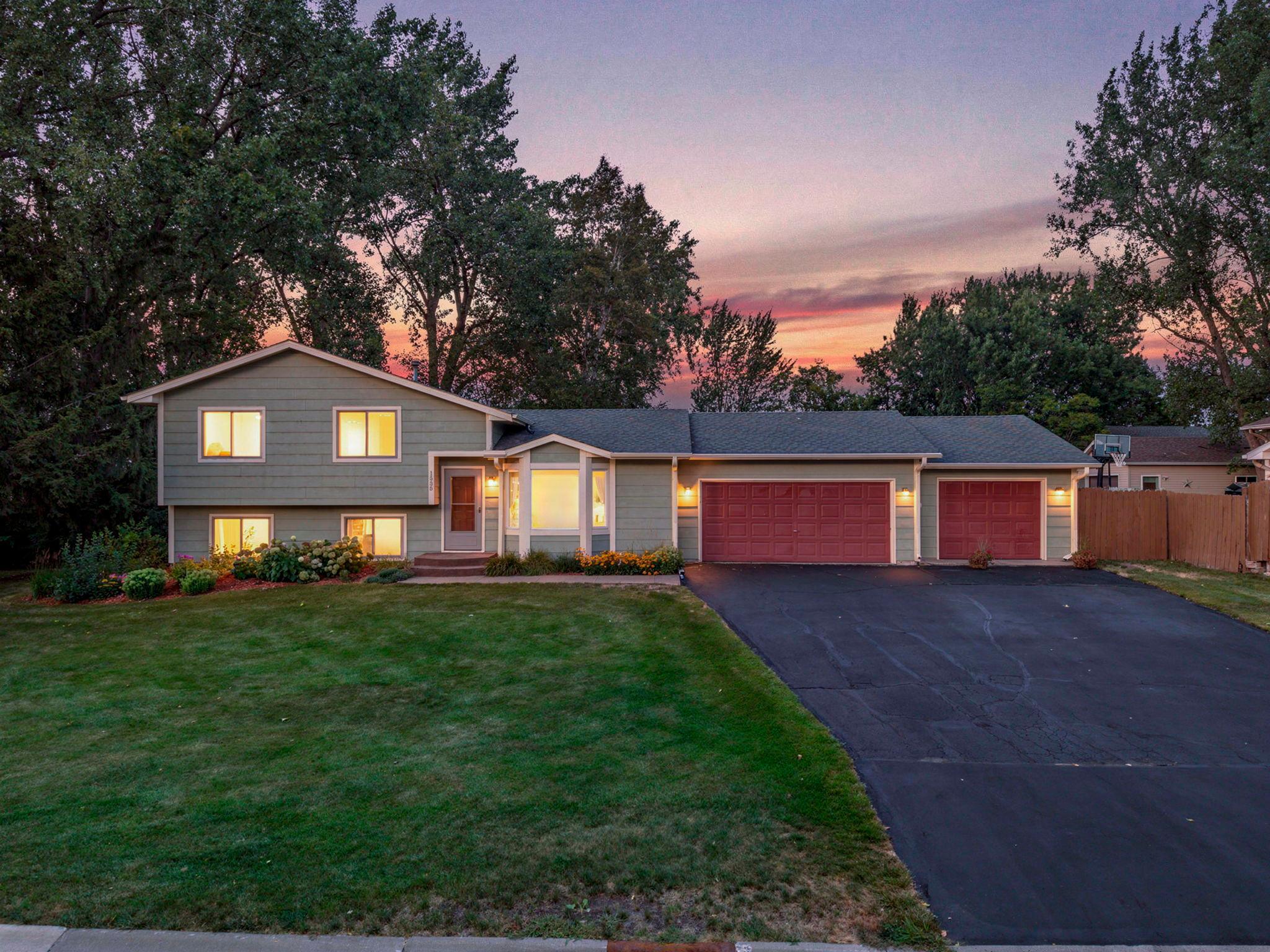 1555 Lamotte Circle Property Photo 3