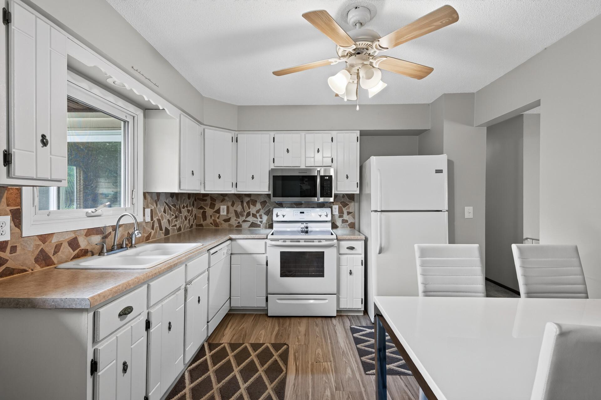 6364 Dawn Way Property Photo 1