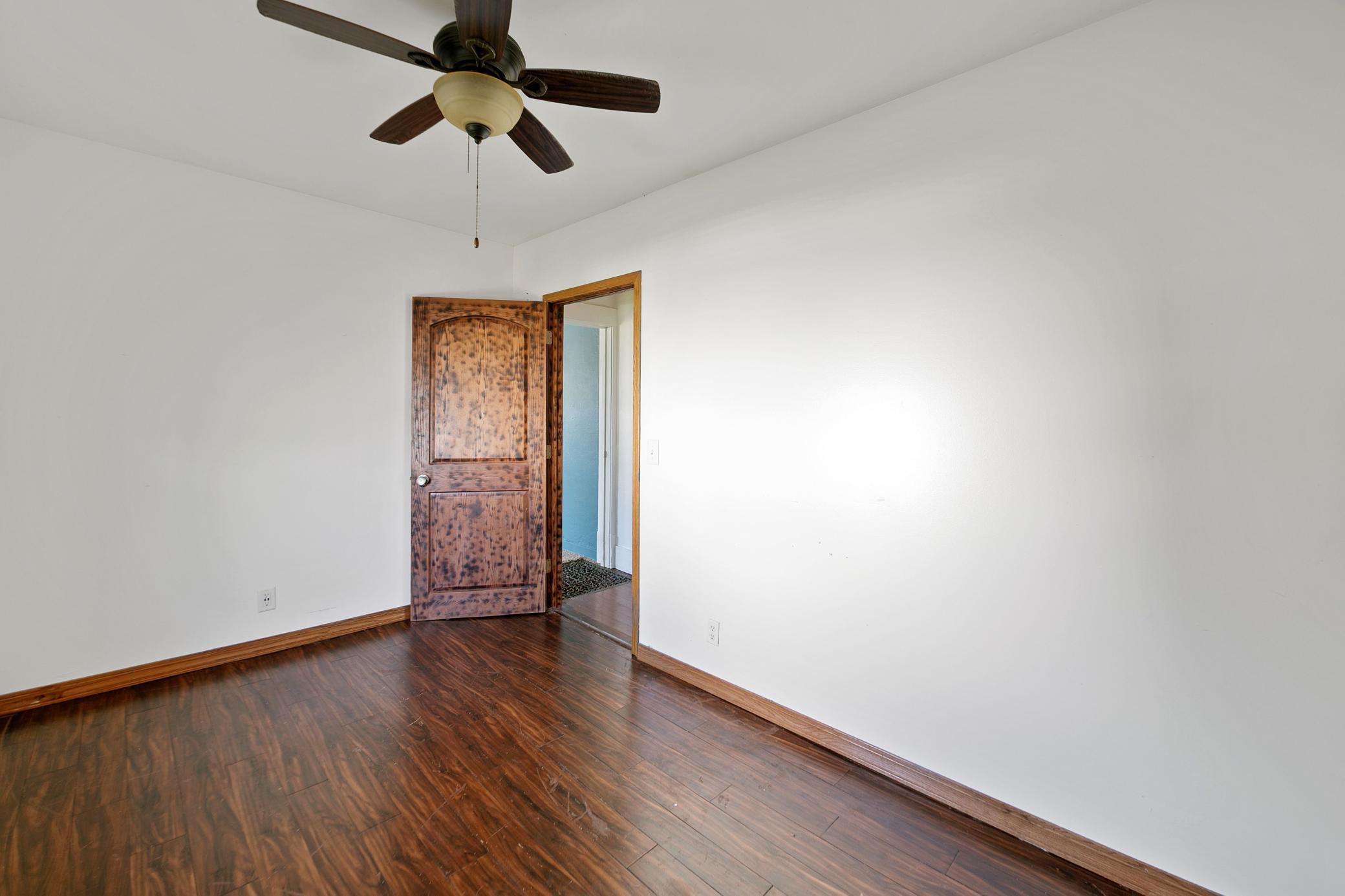325 Prentice Street S Property Photo 11