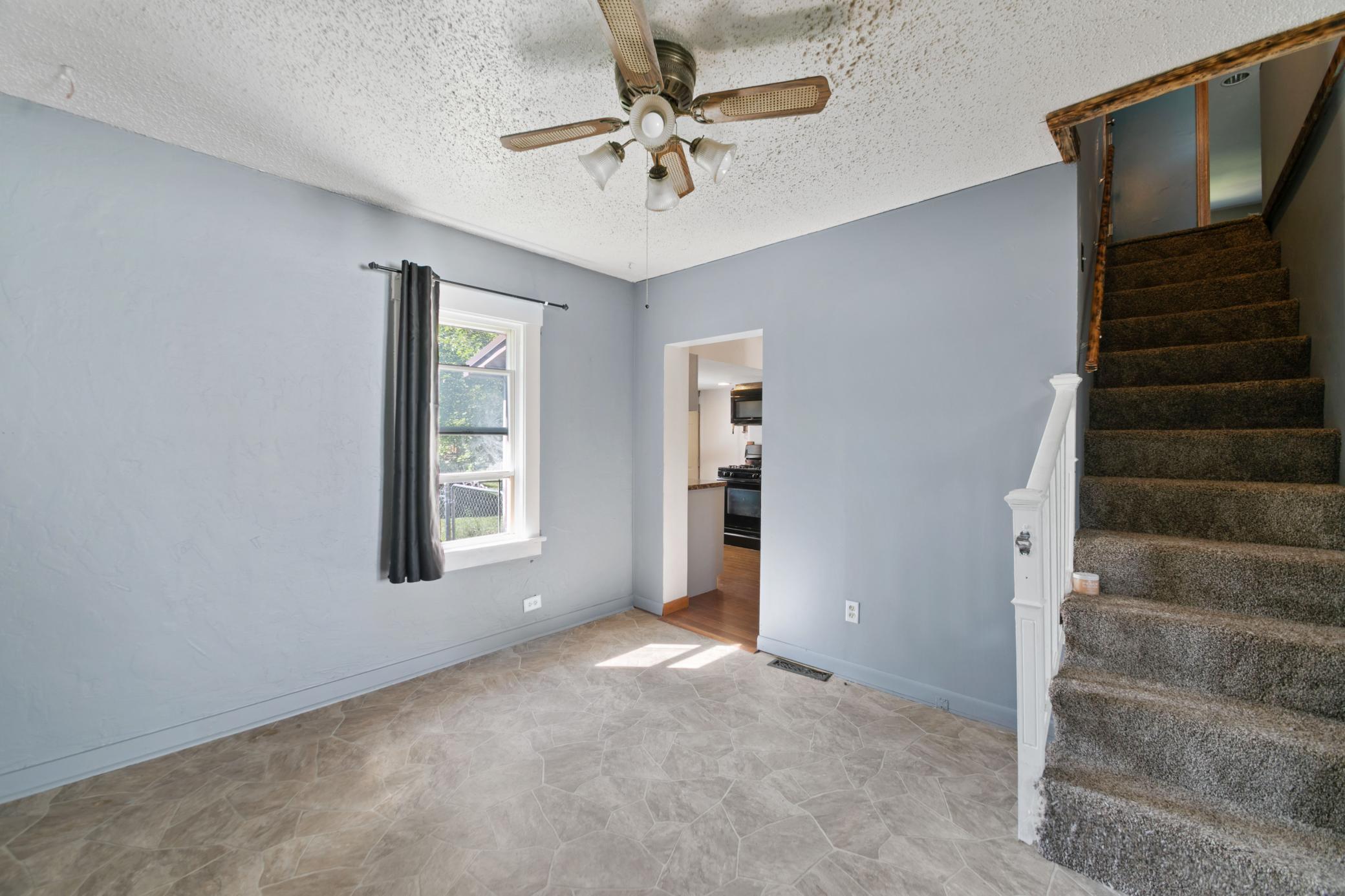 325 Prentice Street S Property Photo 13