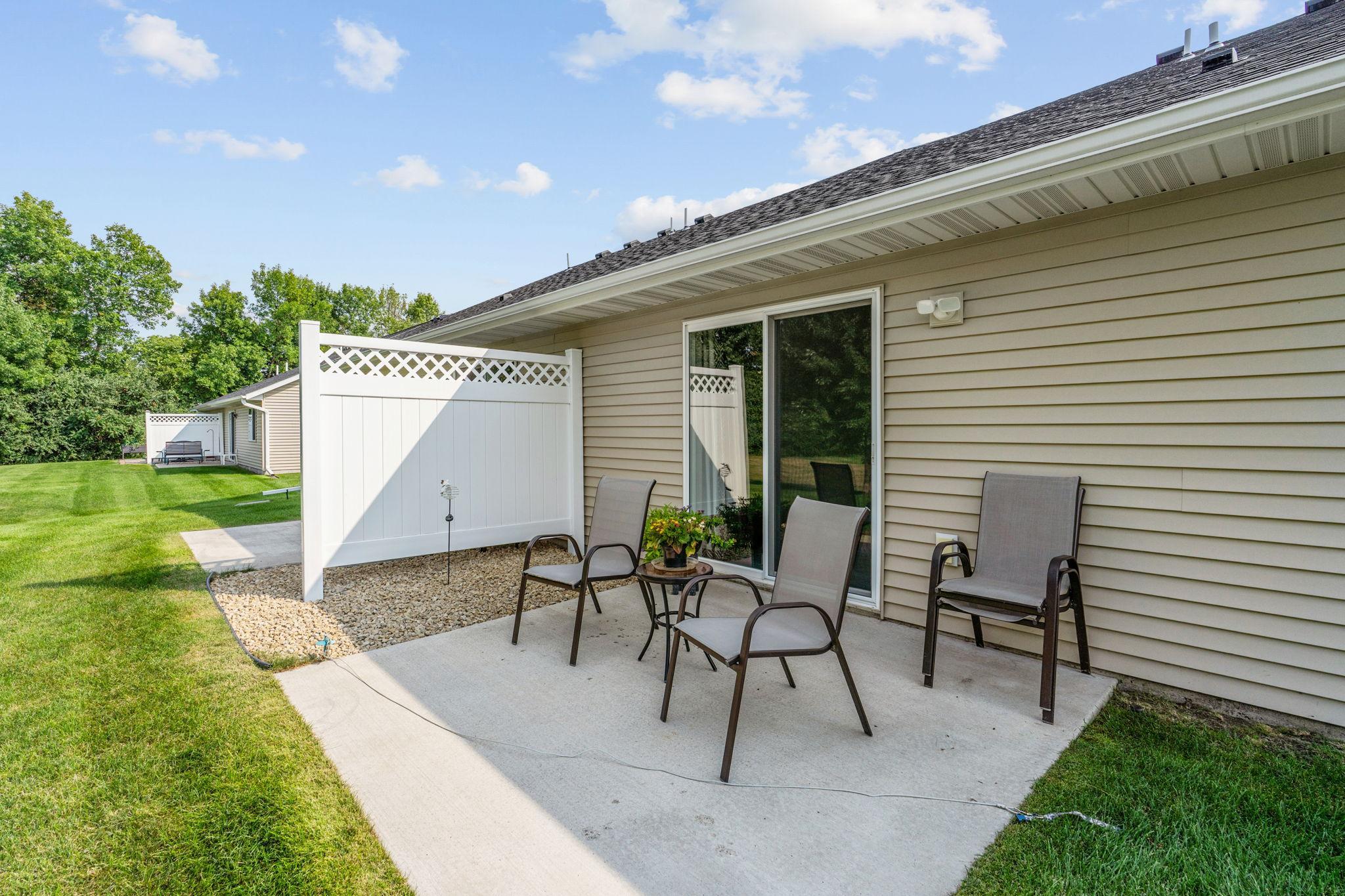 882 Geneva Road Property Photo 16