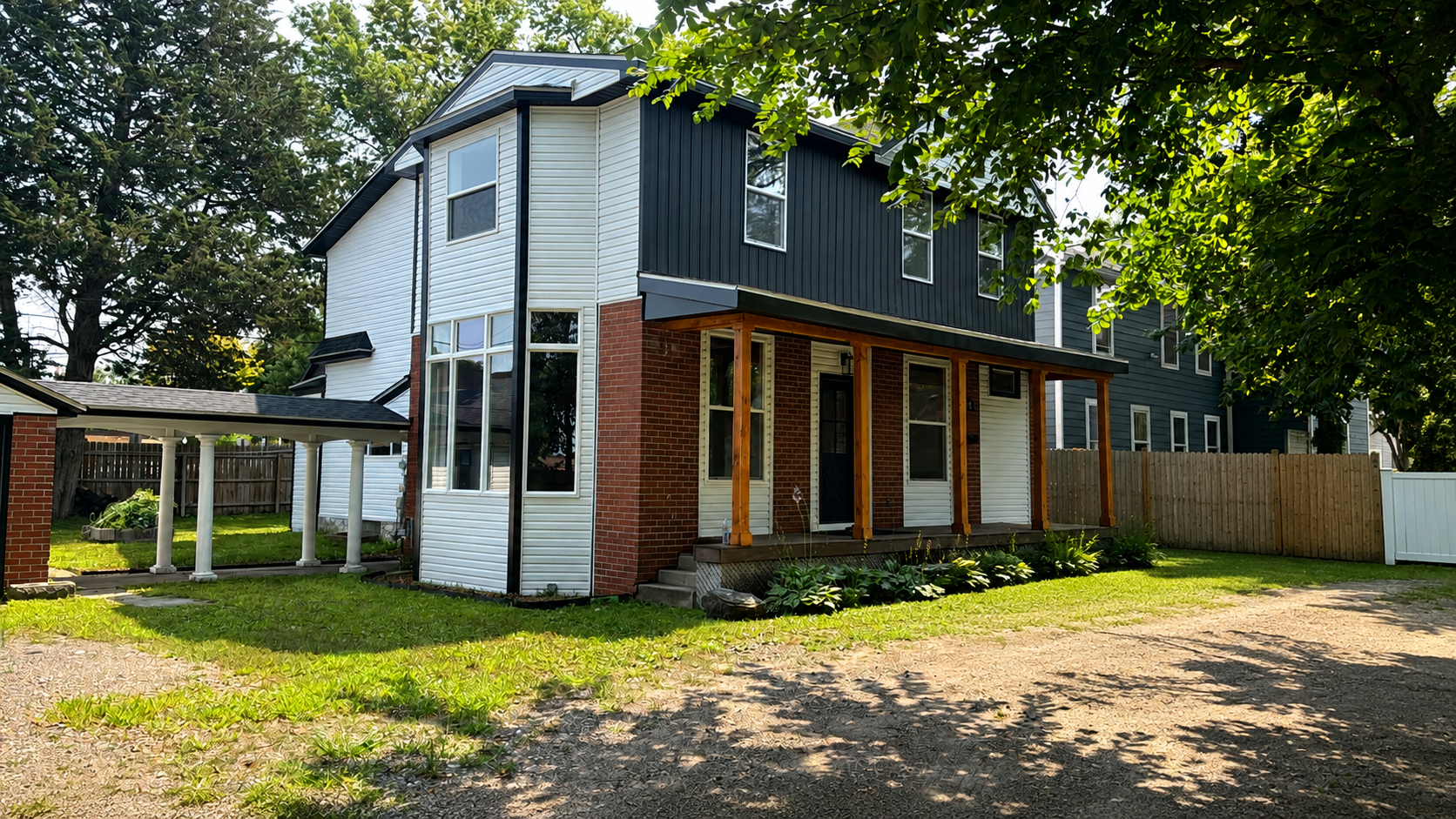 321 7th Street SW Property Photo 1
