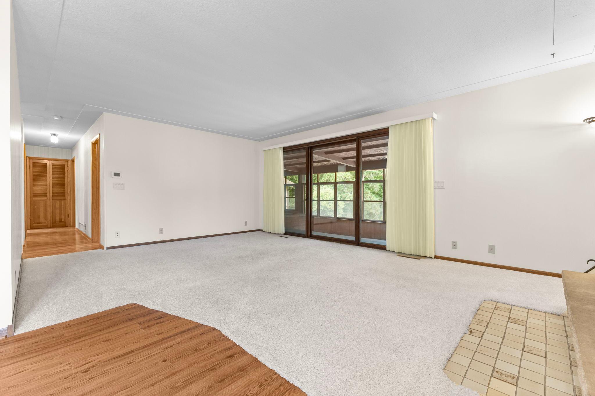345 Sunset Lane N Property Photo 23