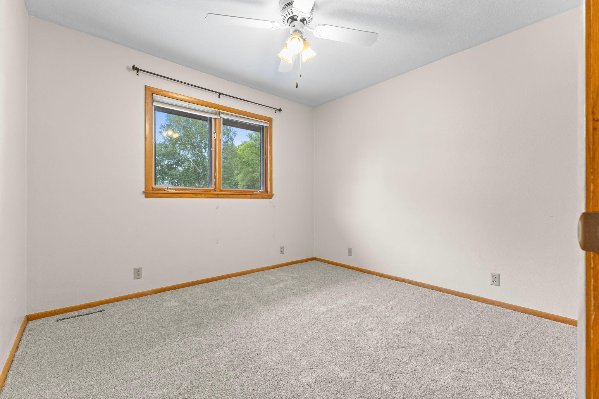 345 Sunset Lane N Property Photo 31