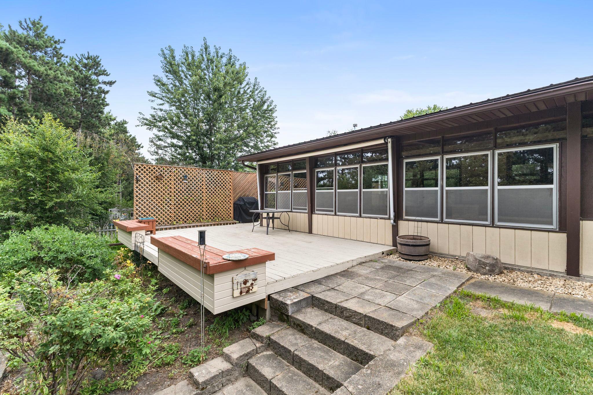 345 Sunset Lane N Property Photo 42