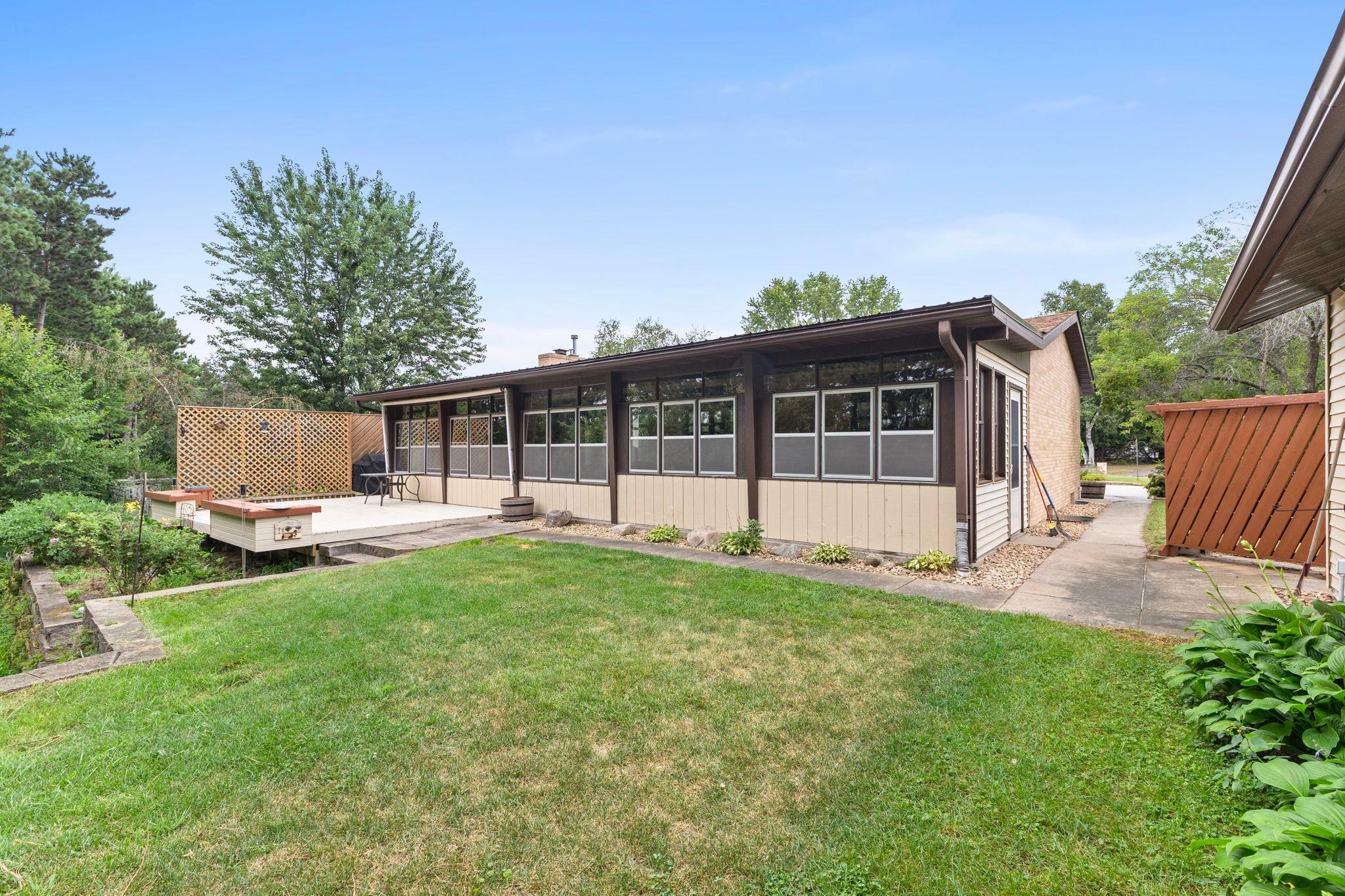 345 Sunset Lane N Property Photo 46