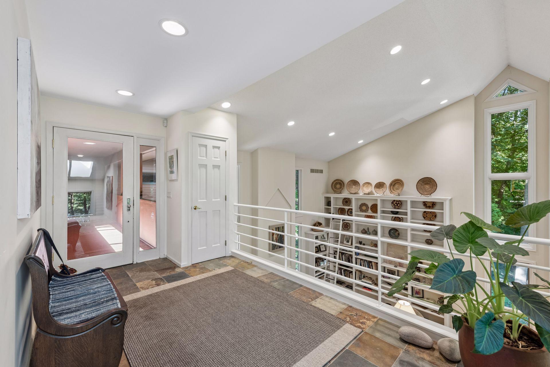 5845 Ridge Road Property Photo 3