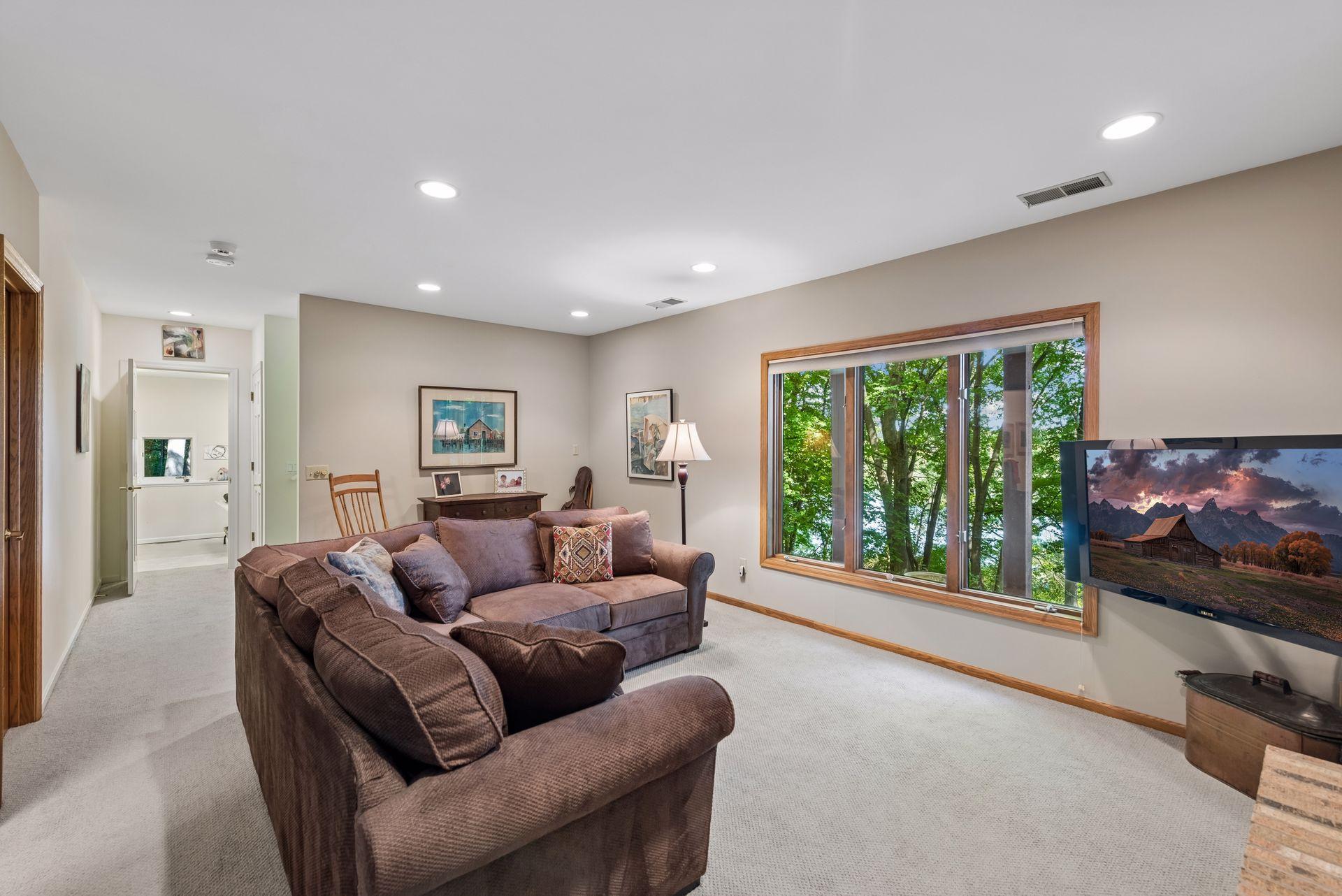 5845 Ridge Road Property Photo 45