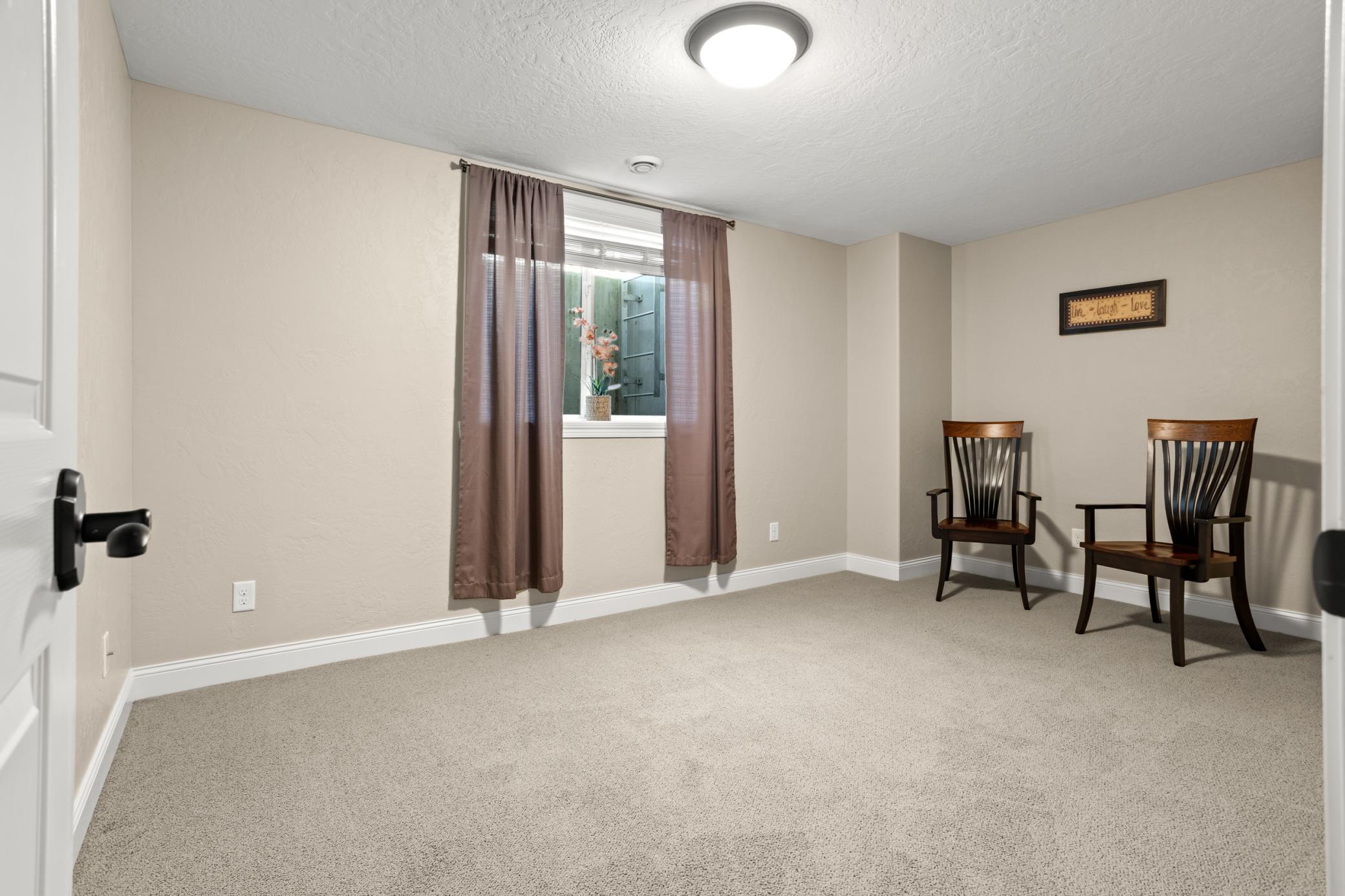 4357 Coventry Drive S Property Photo 37