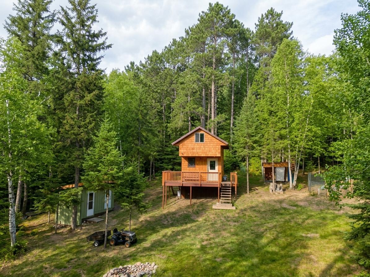 90138 Pine Property Photo 1