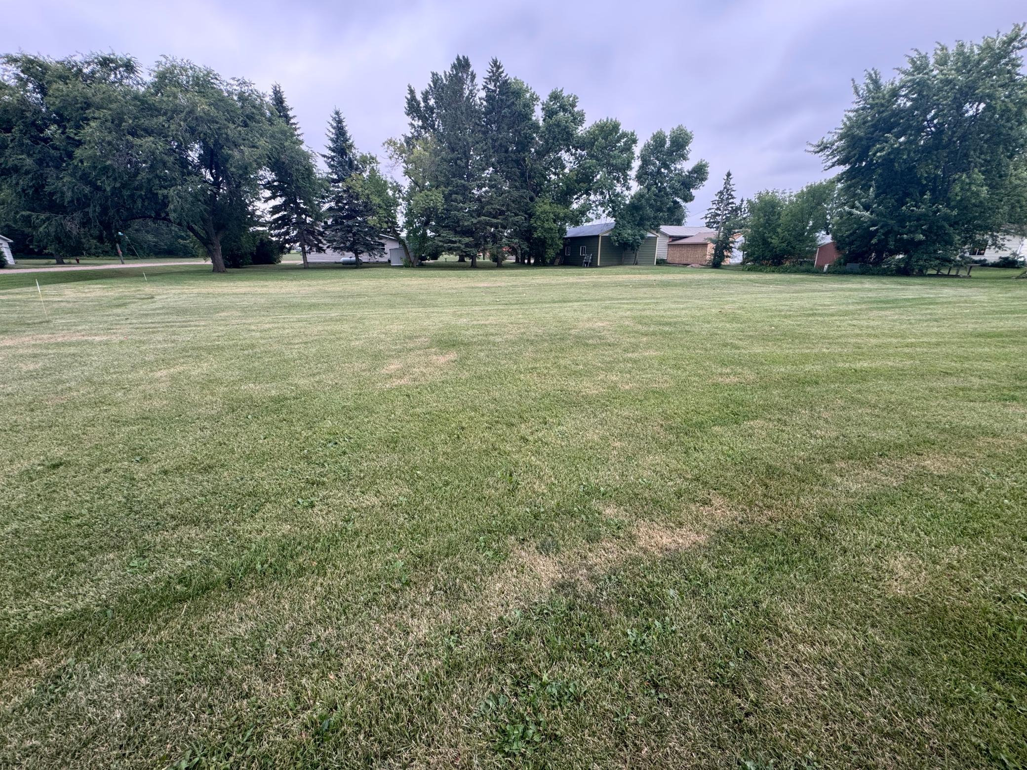 185 Red Lake Avenue E Property Photo 27