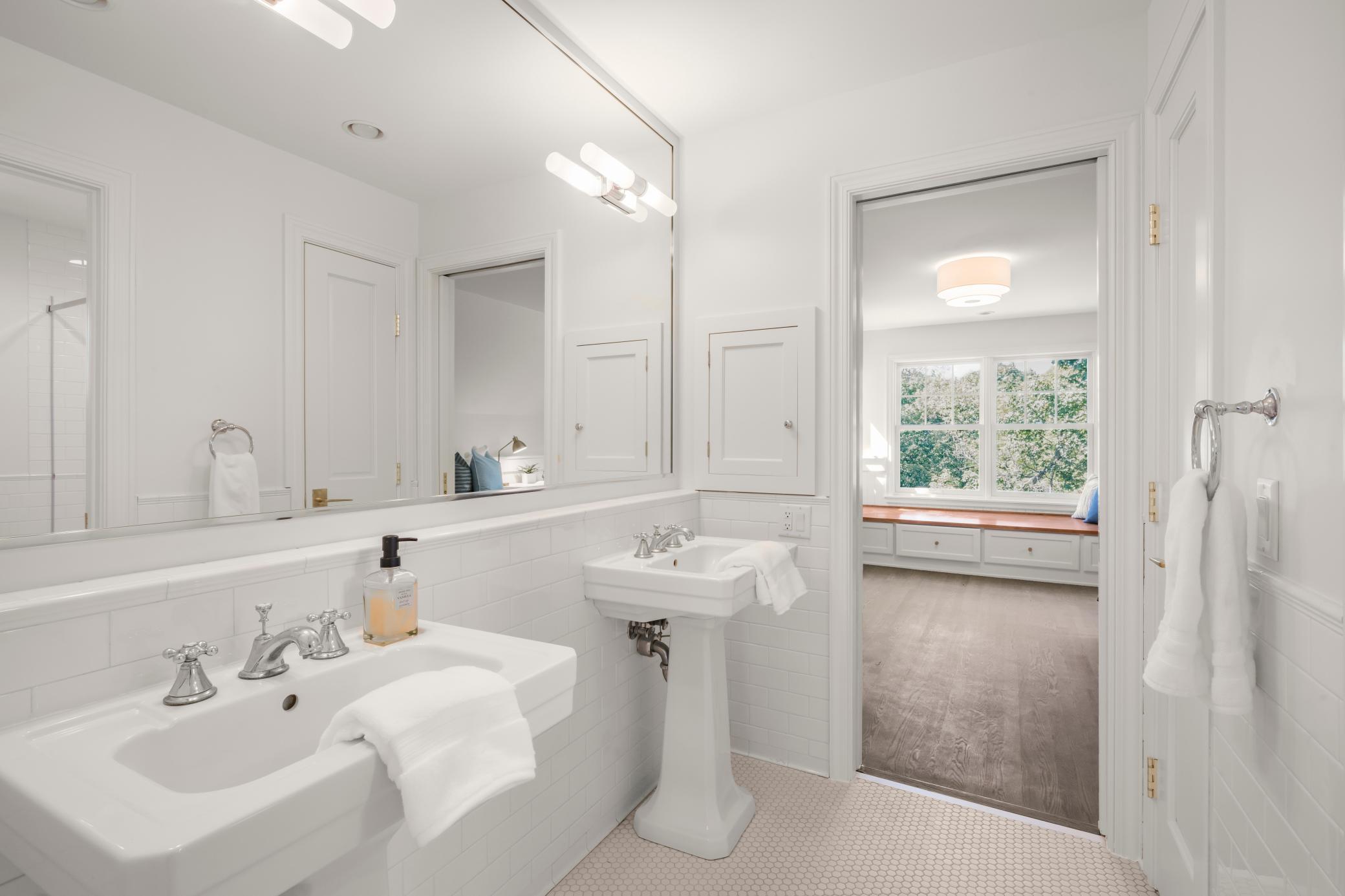 20590 Linden Road Property Photo 17