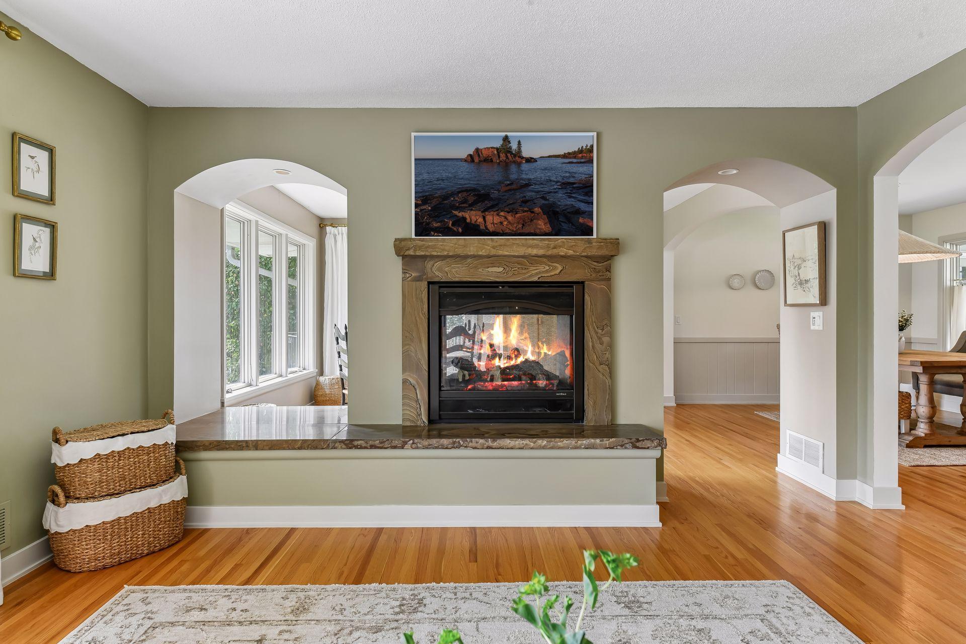 15803 Holdridge Road E Property Photo 16
