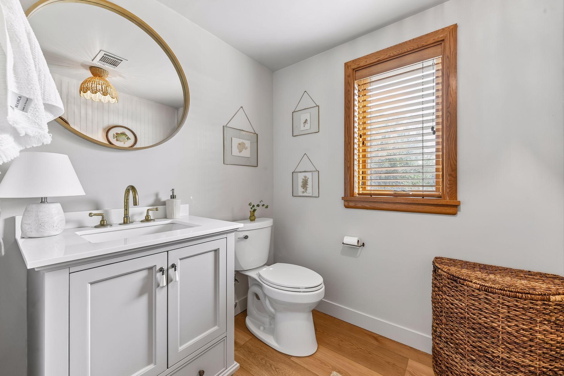 15803 Holdridge Road E Property Photo 40