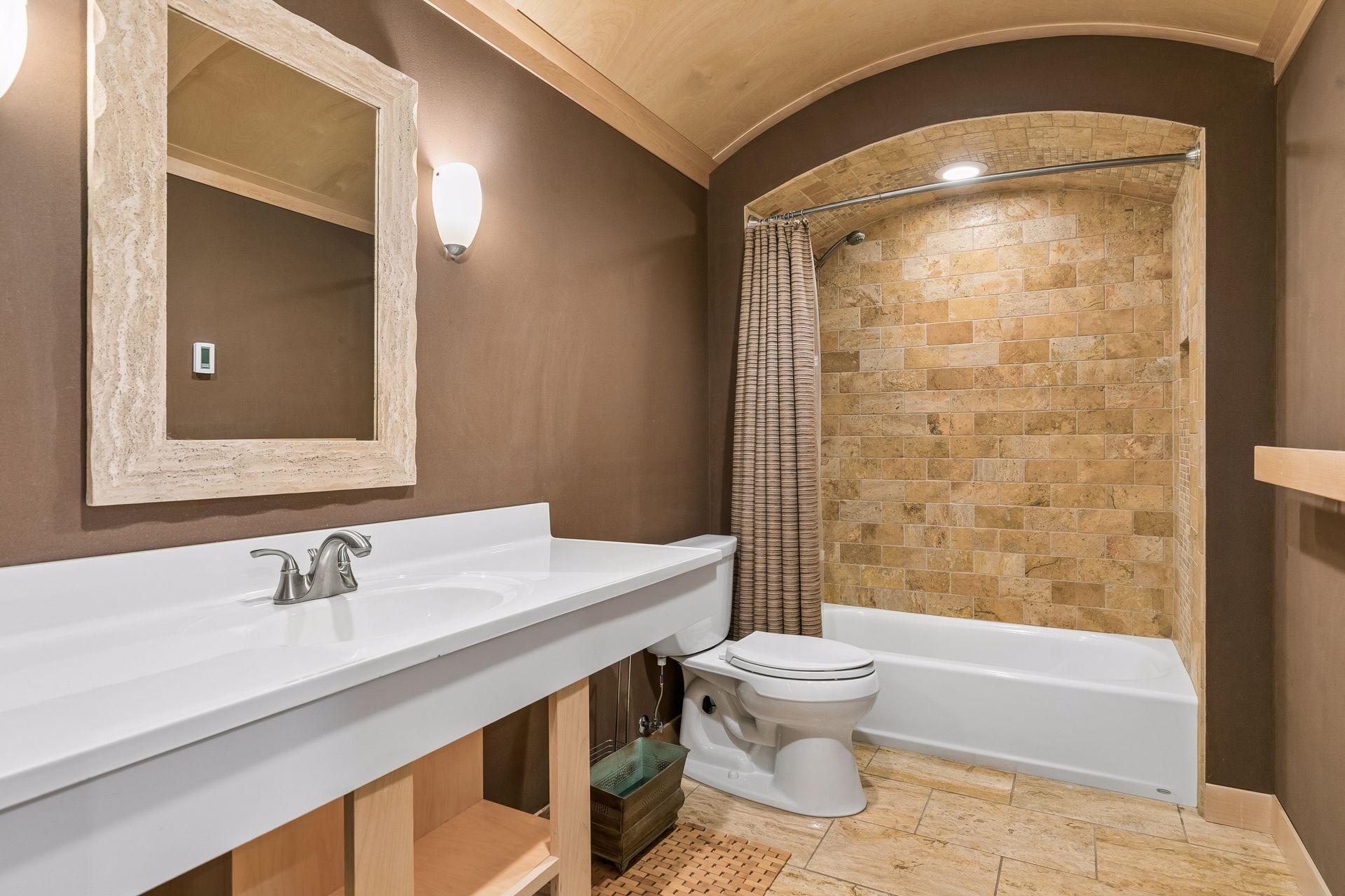924 193rd Street Property Photo 43