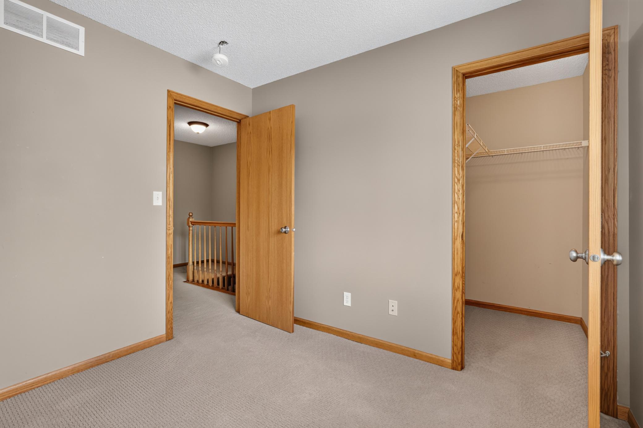 327 10th Avenue Nw Property Photo 19