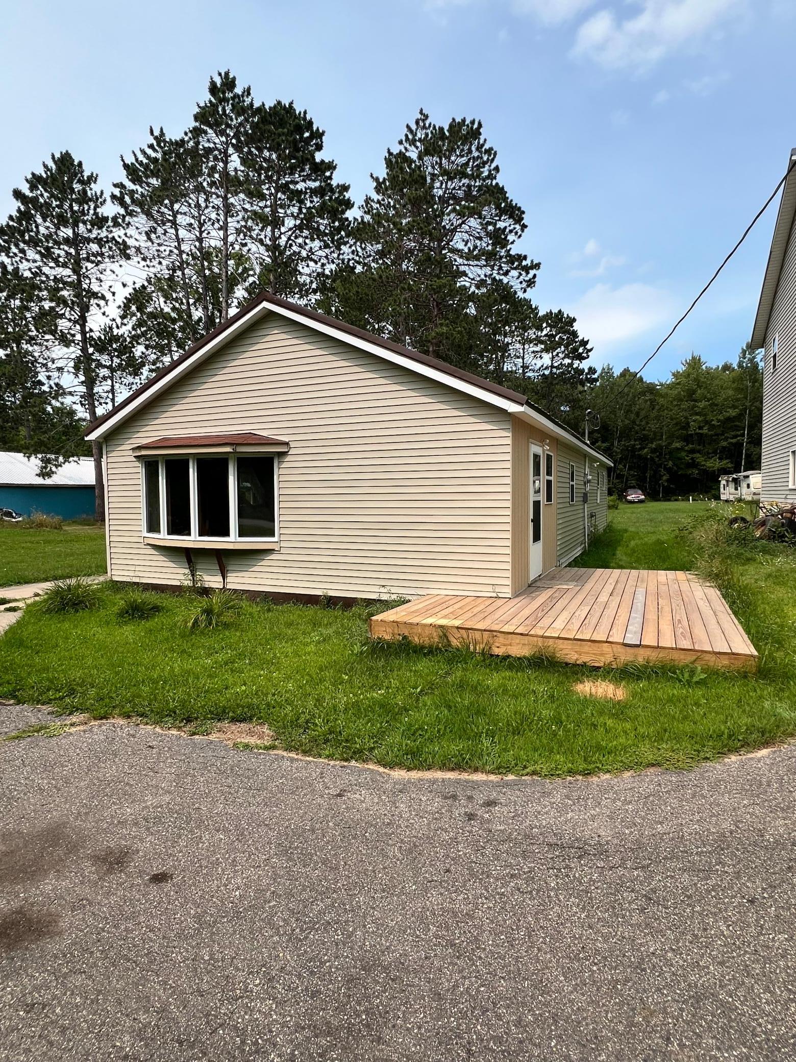 185 Peterson Road Property Photo 2