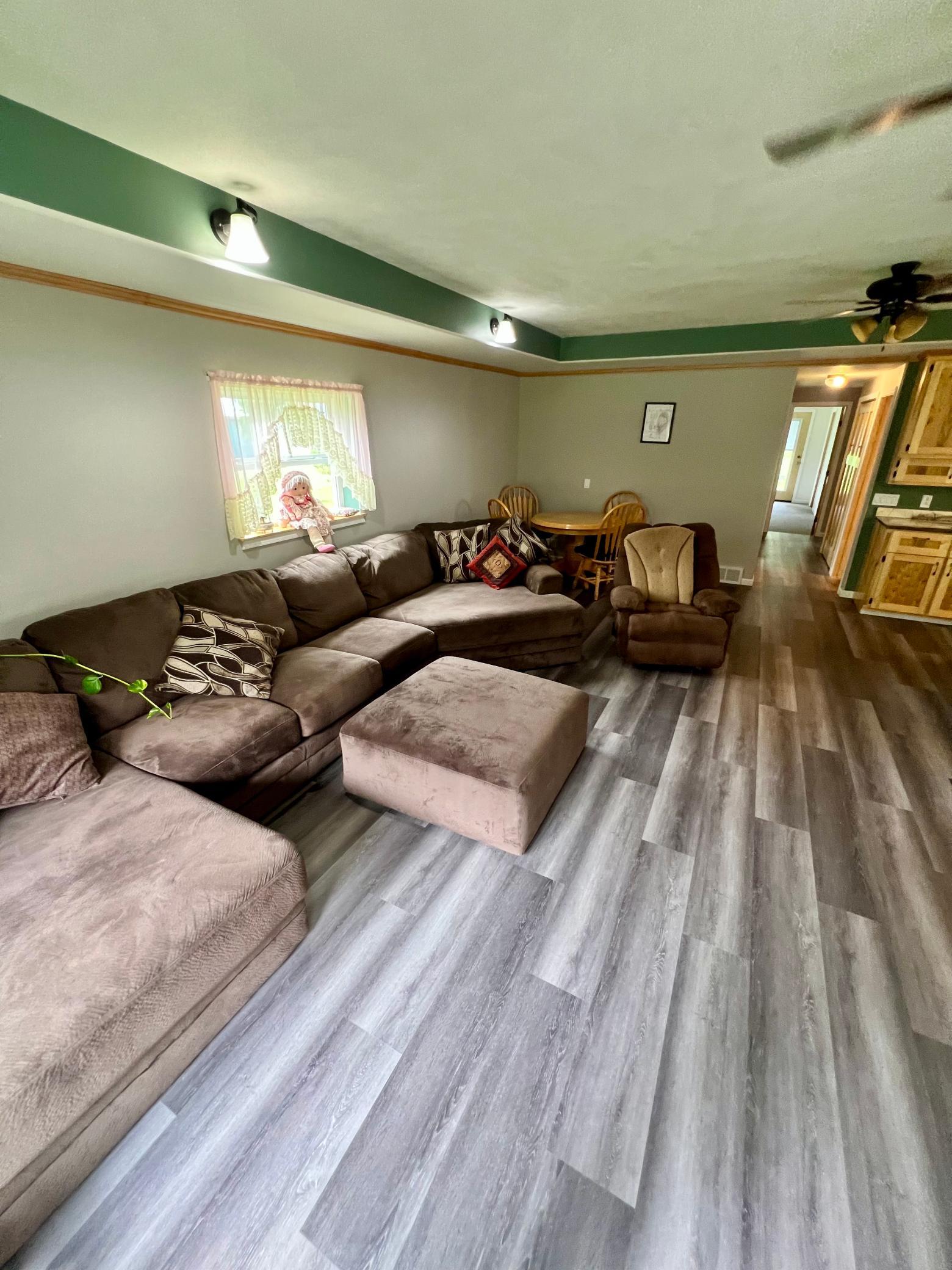 185 Peterson Road Property Photo 13