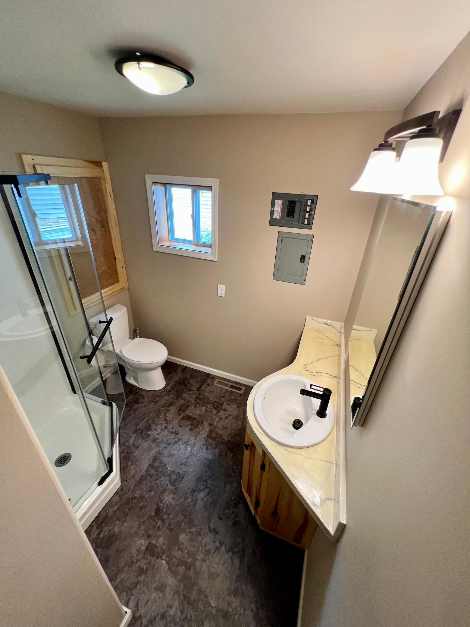 185 Peterson Road Property Photo 24