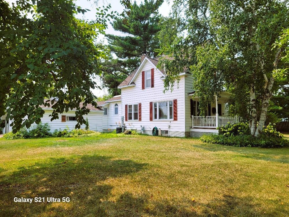 101 Leslie Avenue W Property Photo 3