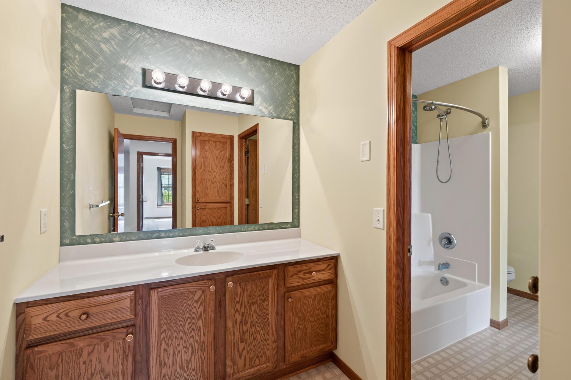 1012 Heldt Street Property Photo 15