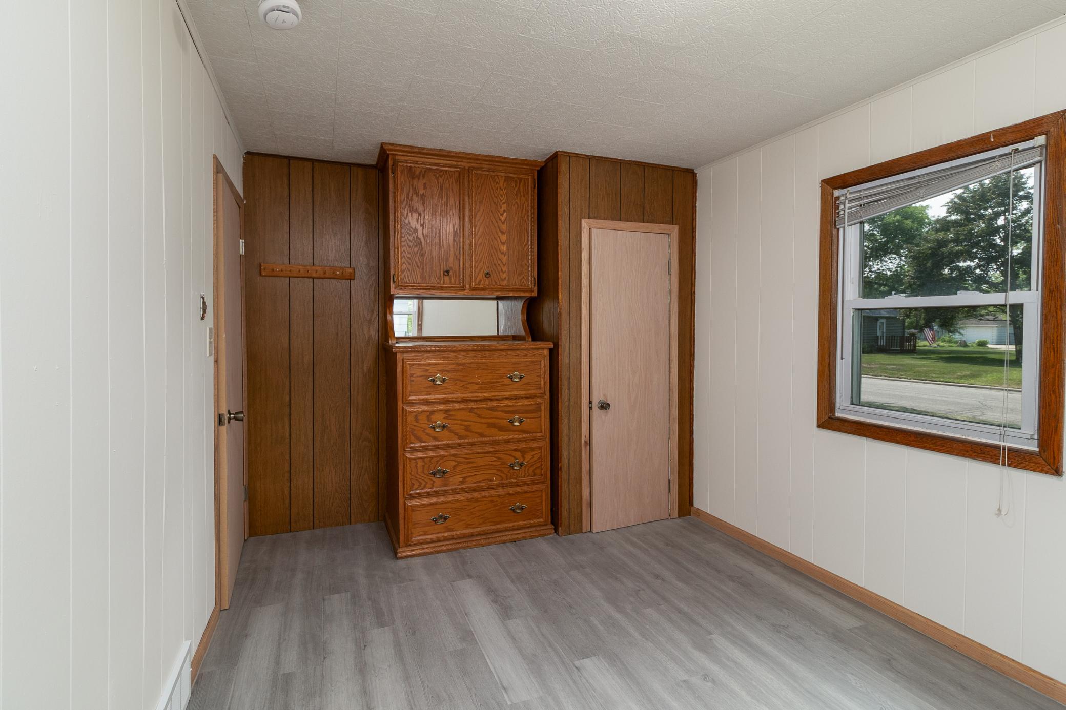 916 34th Avenue N Property Photo 11