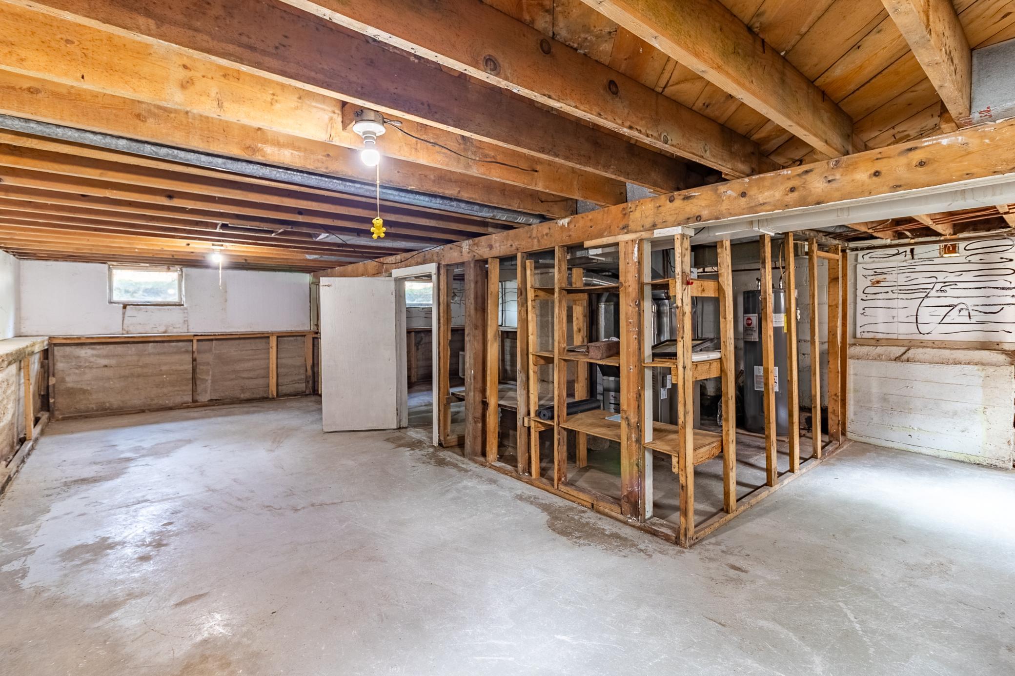916 34th Avenue N Property Photo 14